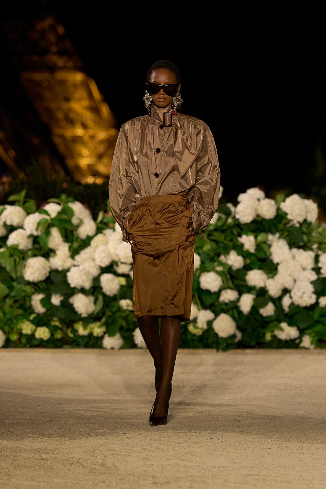 SAINT-LAURENT_FASHION_SHOW_WOMAN_SUMMER26_RUNWAY_15.jpg