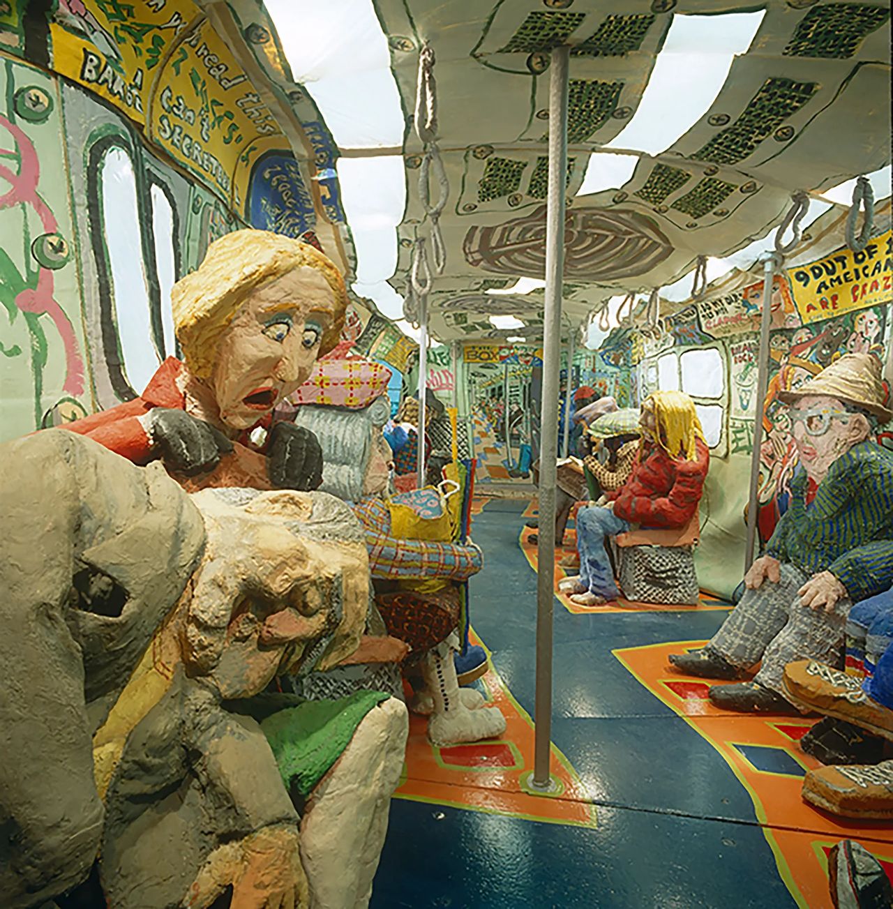 metal-kaws-12.webp
