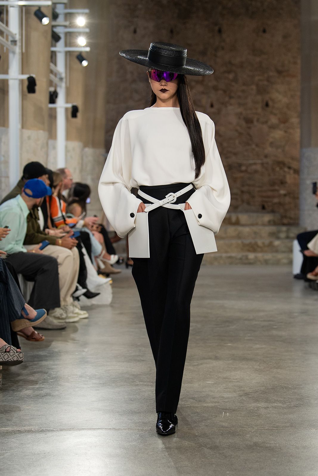 Louis-Vuitton_CR25_14.jpg