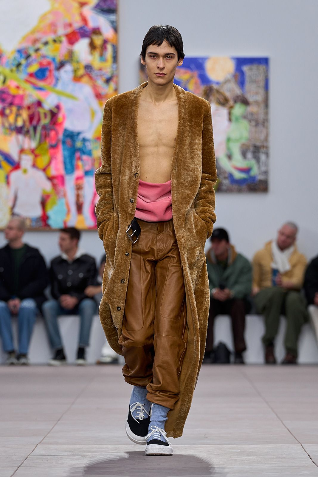 LOEWE_FW24_MW_SHOW_18.jpg