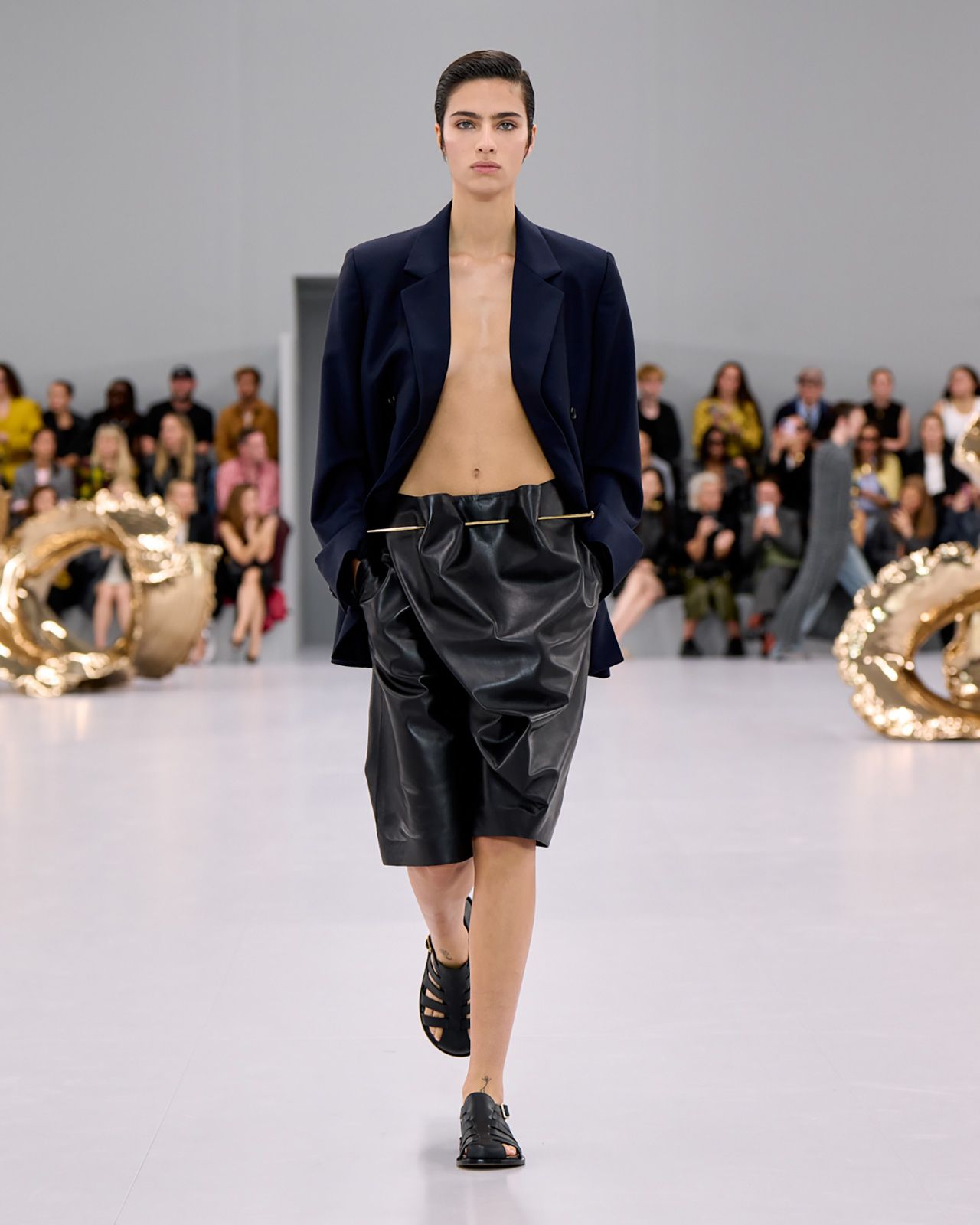 Loewe S S24 5.jpg