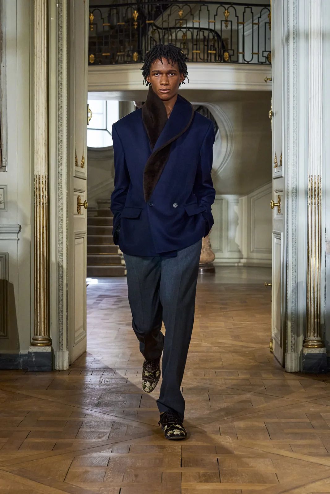 metal-dior-s-s-2027-menswear-06.webp