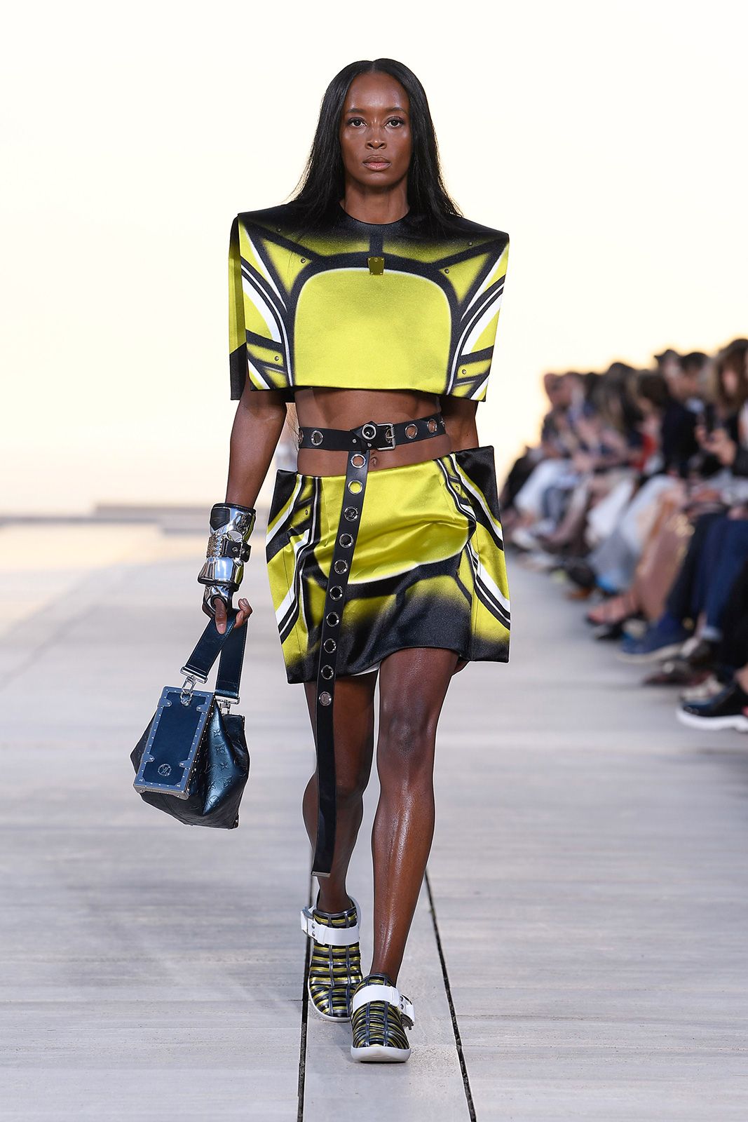 Louis Vuitton Cruise 2023 Metalmagazine 8.jpg