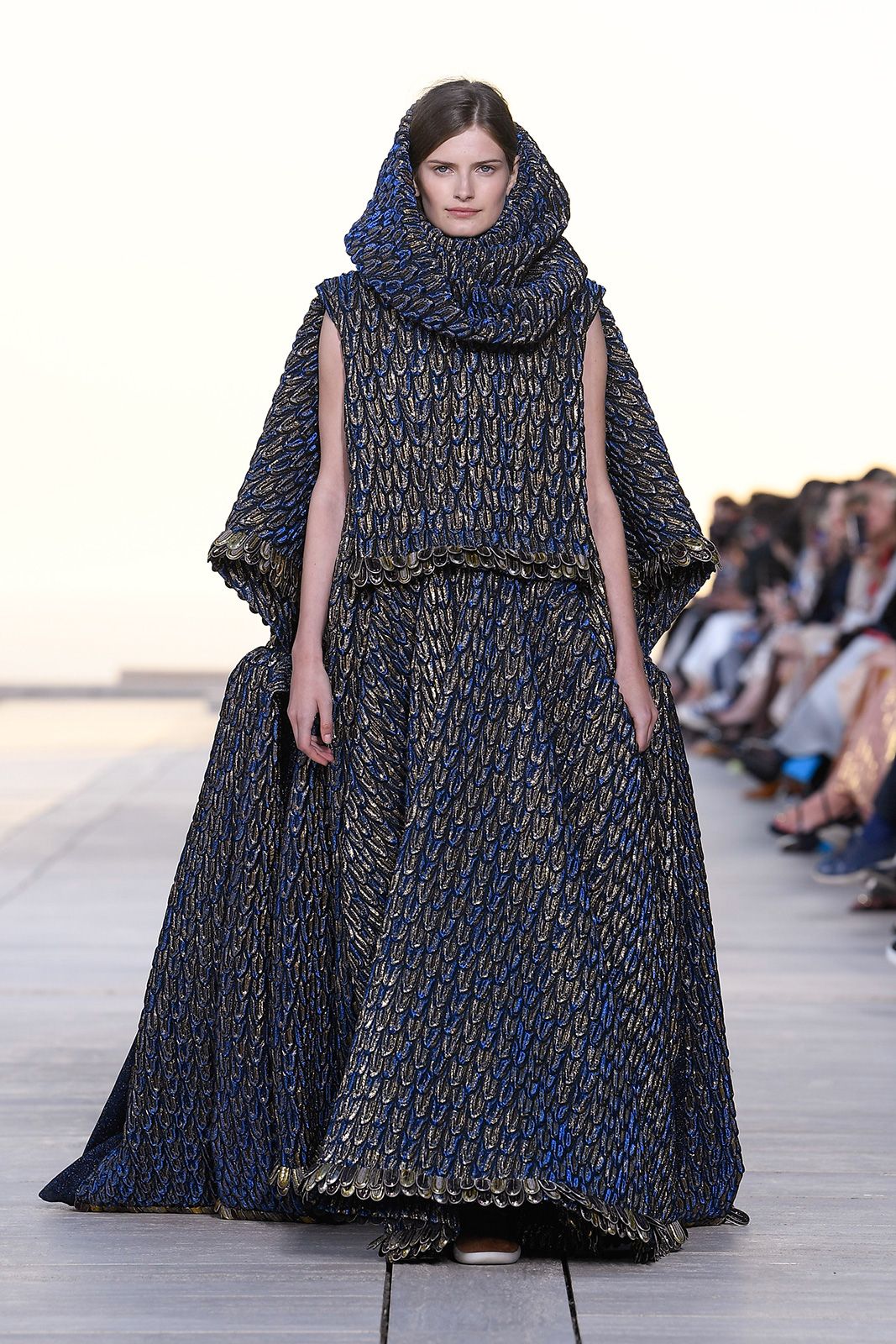 Louis Vuitton Cruise 2023 Metalmagazine 3.jpg