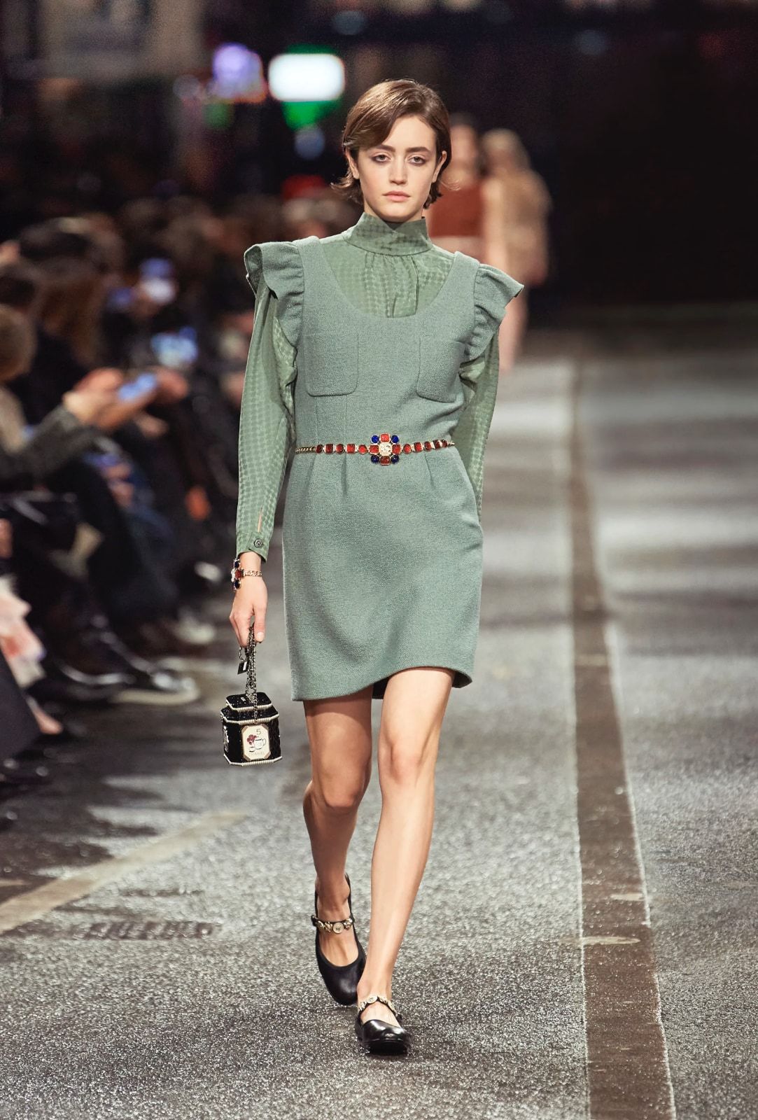 Chanel Metiers D Art 2024 28.jpg