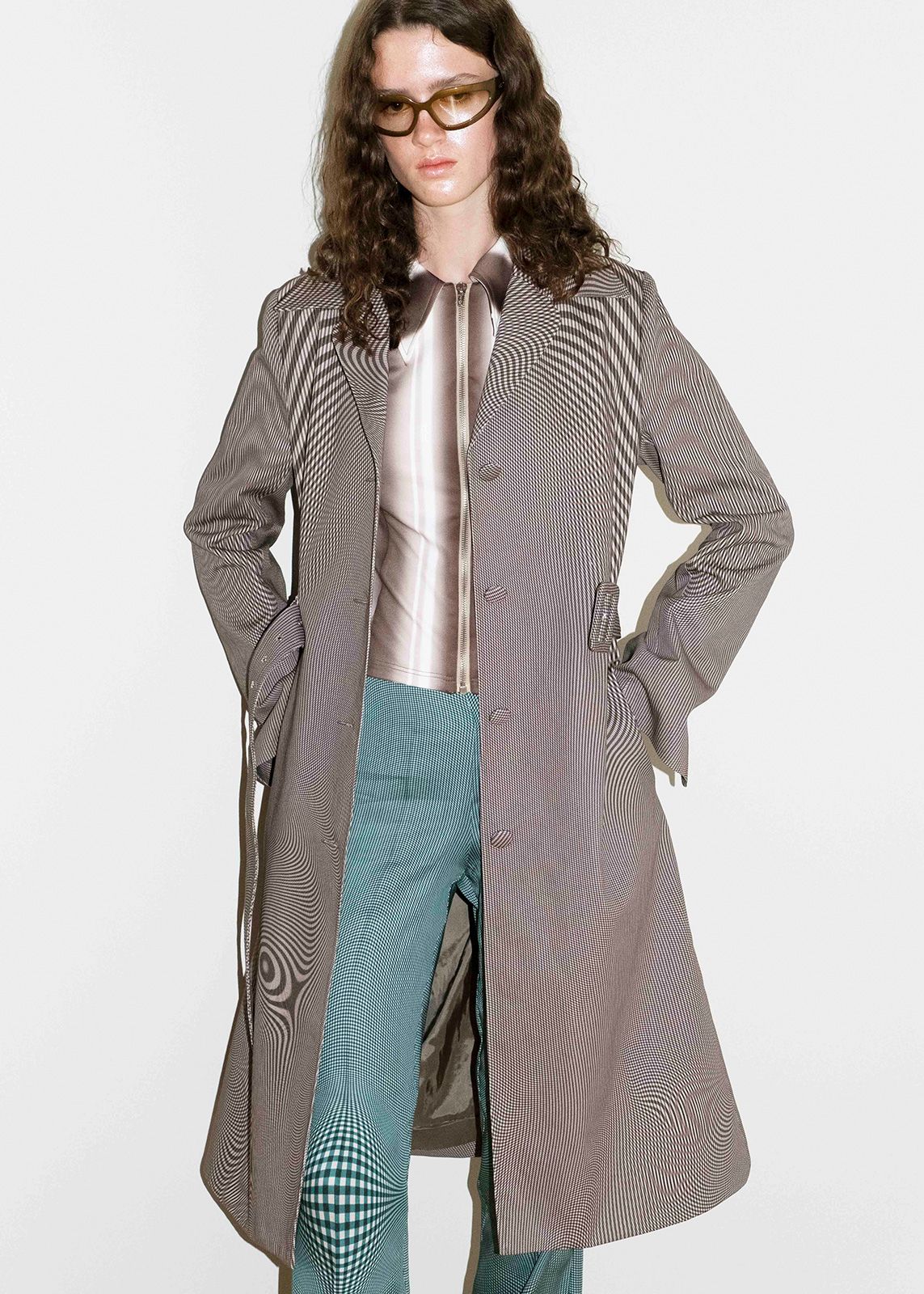 Anne Isabella Metalmagazine 23.jpg