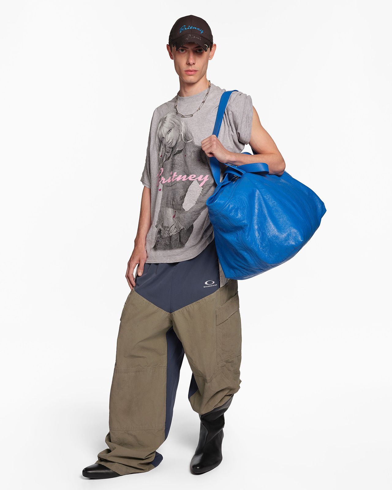 BALENCIAGA-SPRING-26-IMAGE-LOOK-32_LOIC.jpg