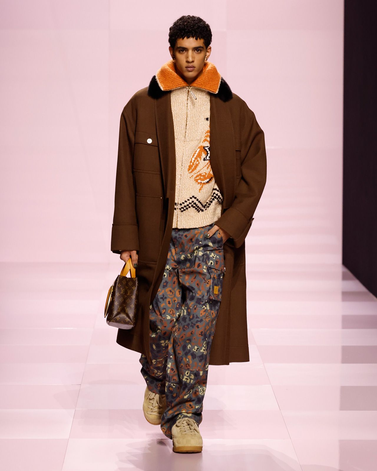 LOUIS-VUITTON-MENrsquo;S-FALL-WINTER-2025-SHOW-LOOK-46.jpg