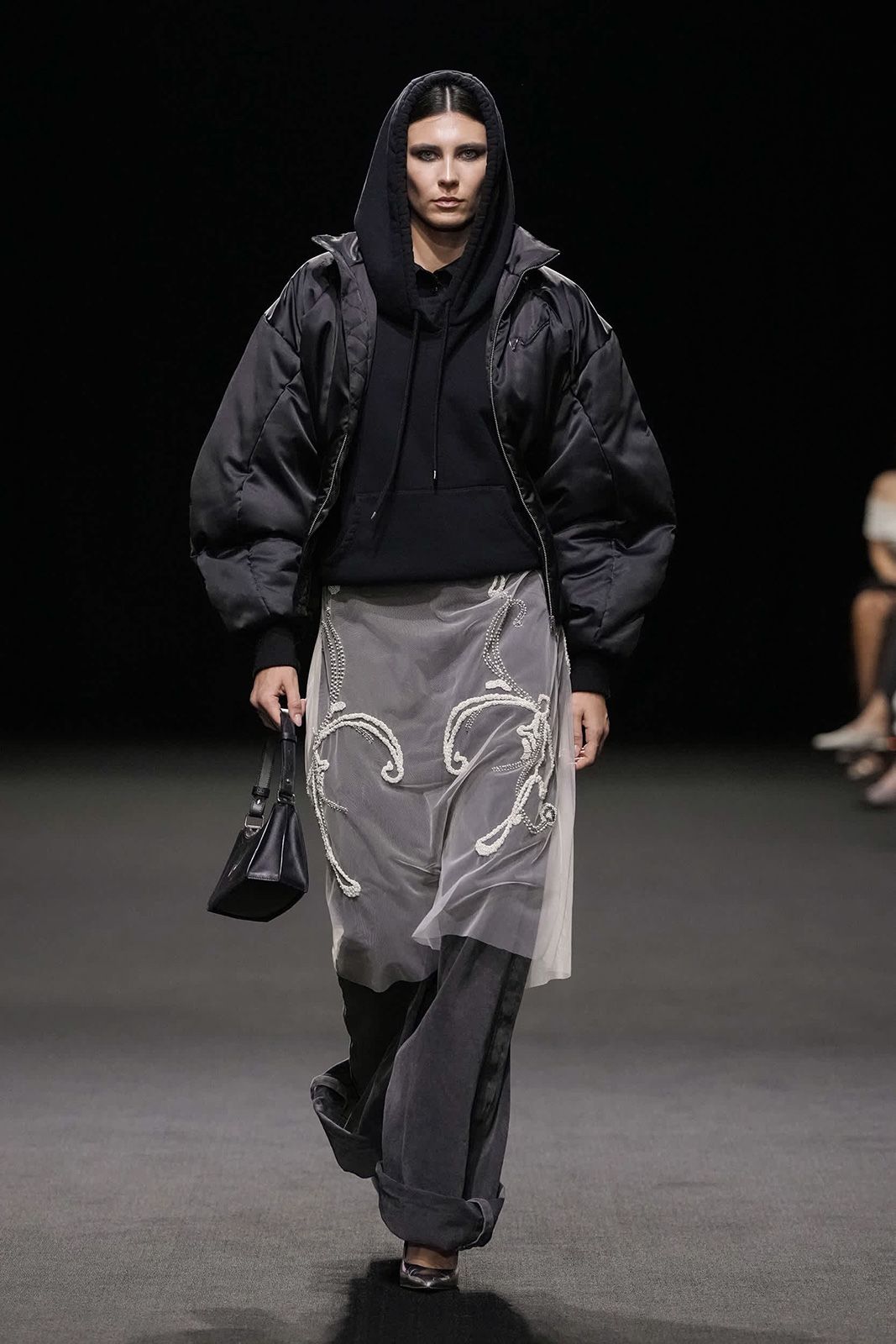 WEINSANTO_DUBAI-FASHION-WEEK_AW25-26_009-(1).jpg
