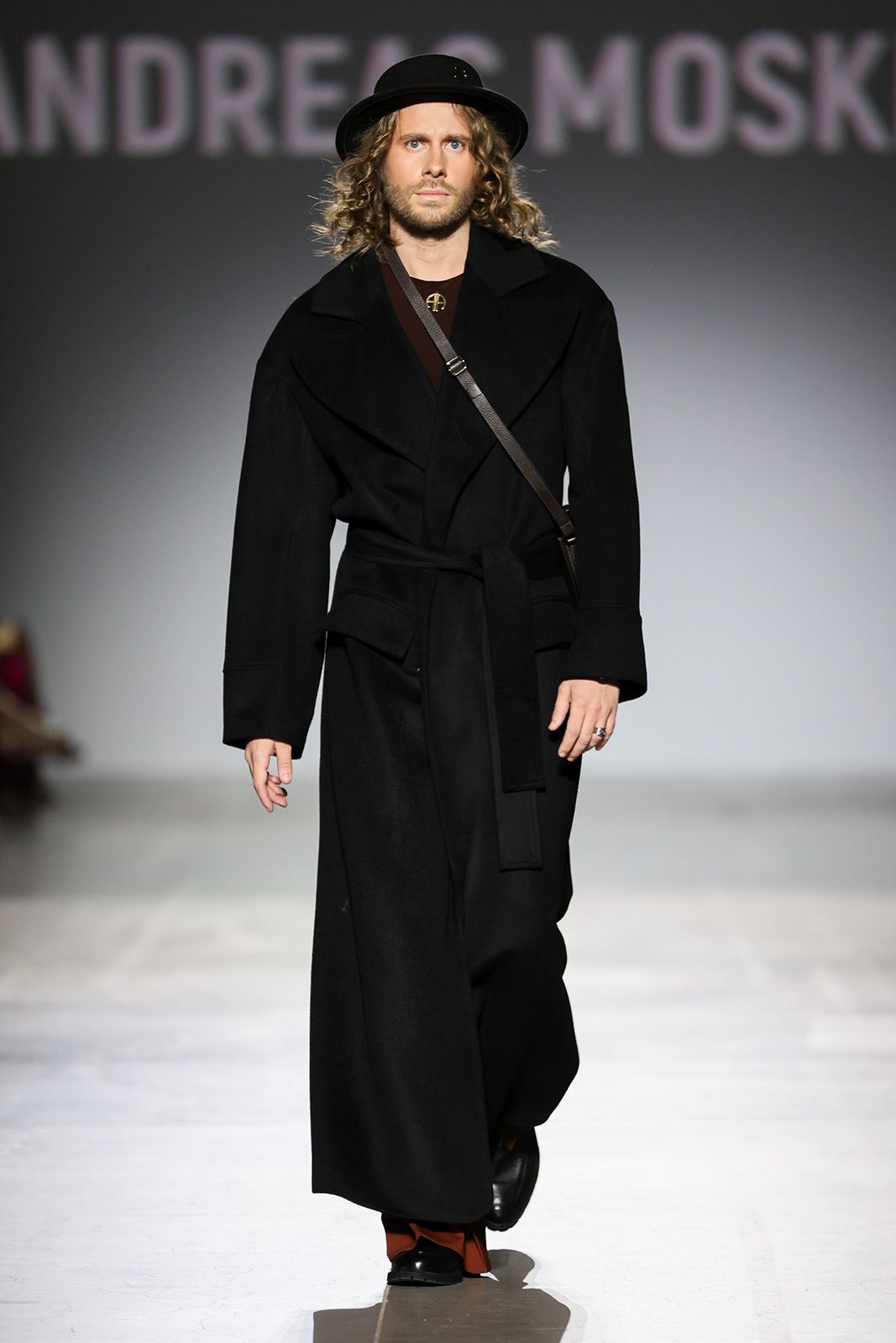 UFW_SS_25_ANDREAS-MOSKIN-catwalk_credits-Andriy-Sokolov-(4).jpg
