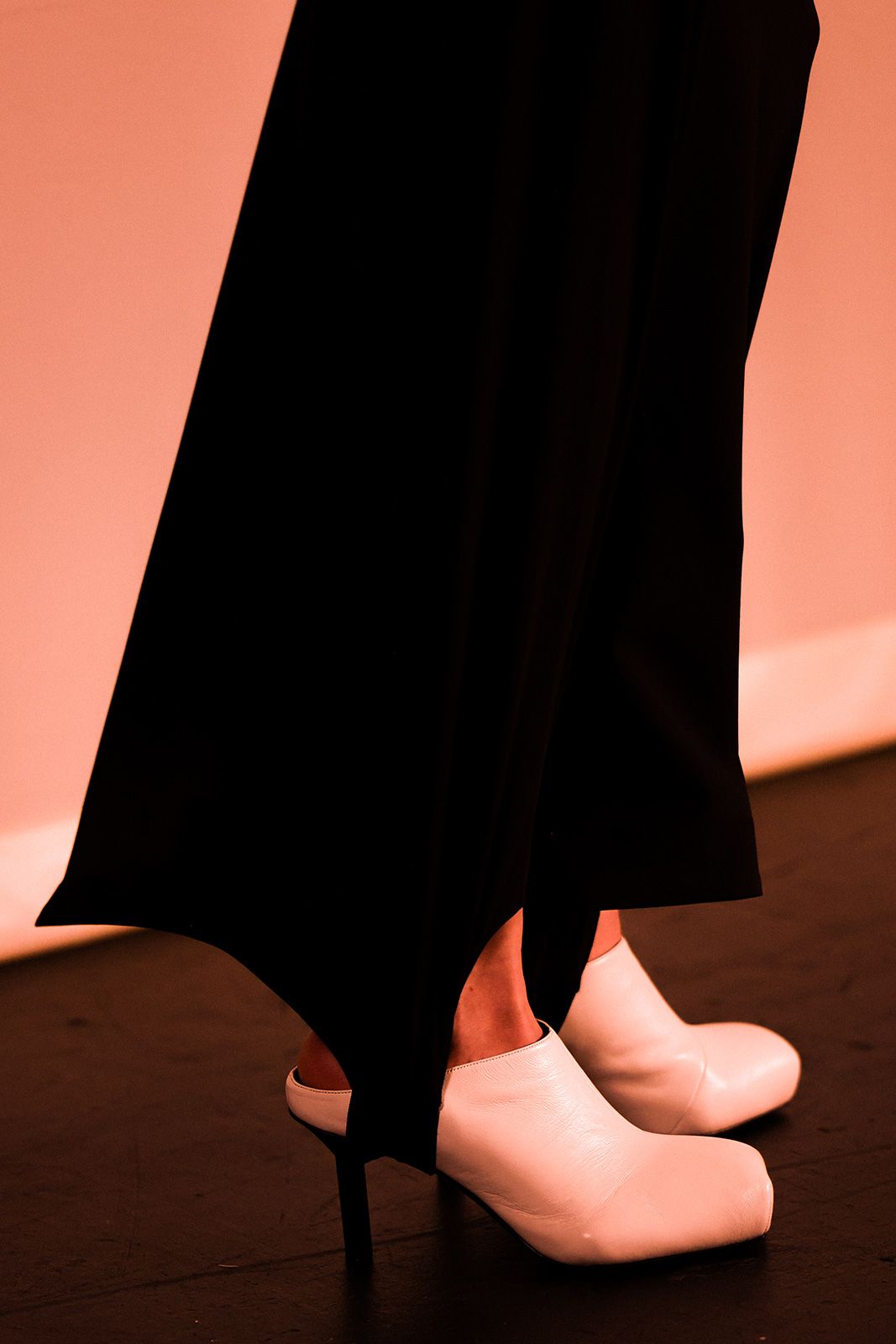 backstage-alain-paul-ss025-62.jpg
