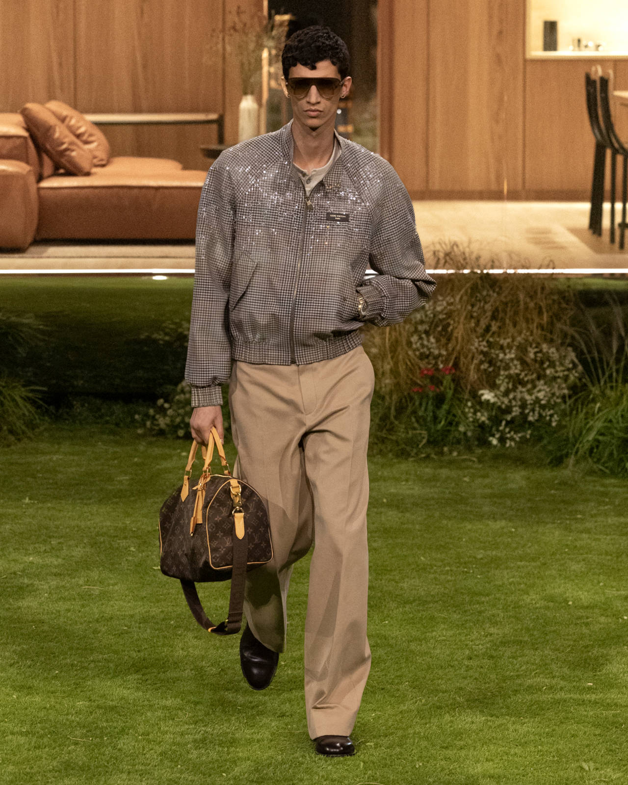 LOUIS-VUITTON-MEN-FALL-WINTER-2026_9.jpg