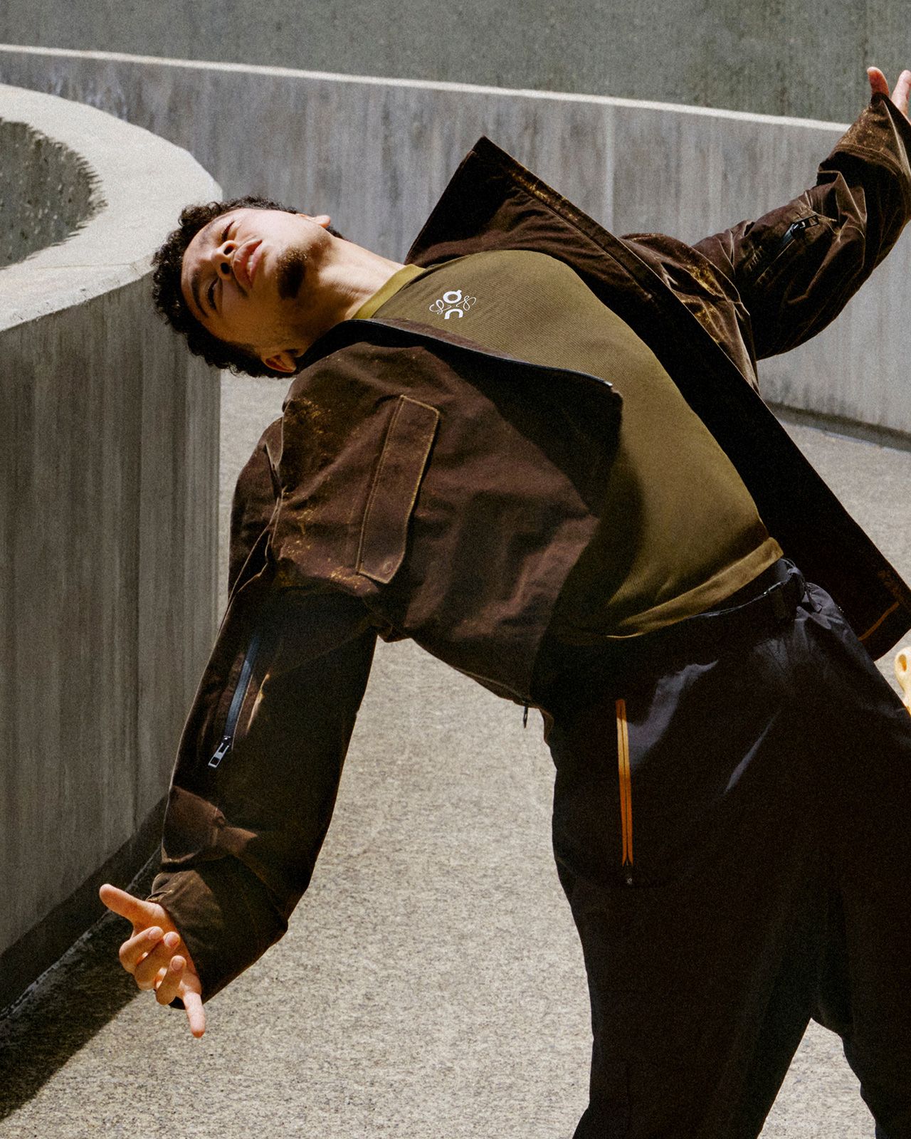 LOEWE_2025_FW25_ON_7.jpg