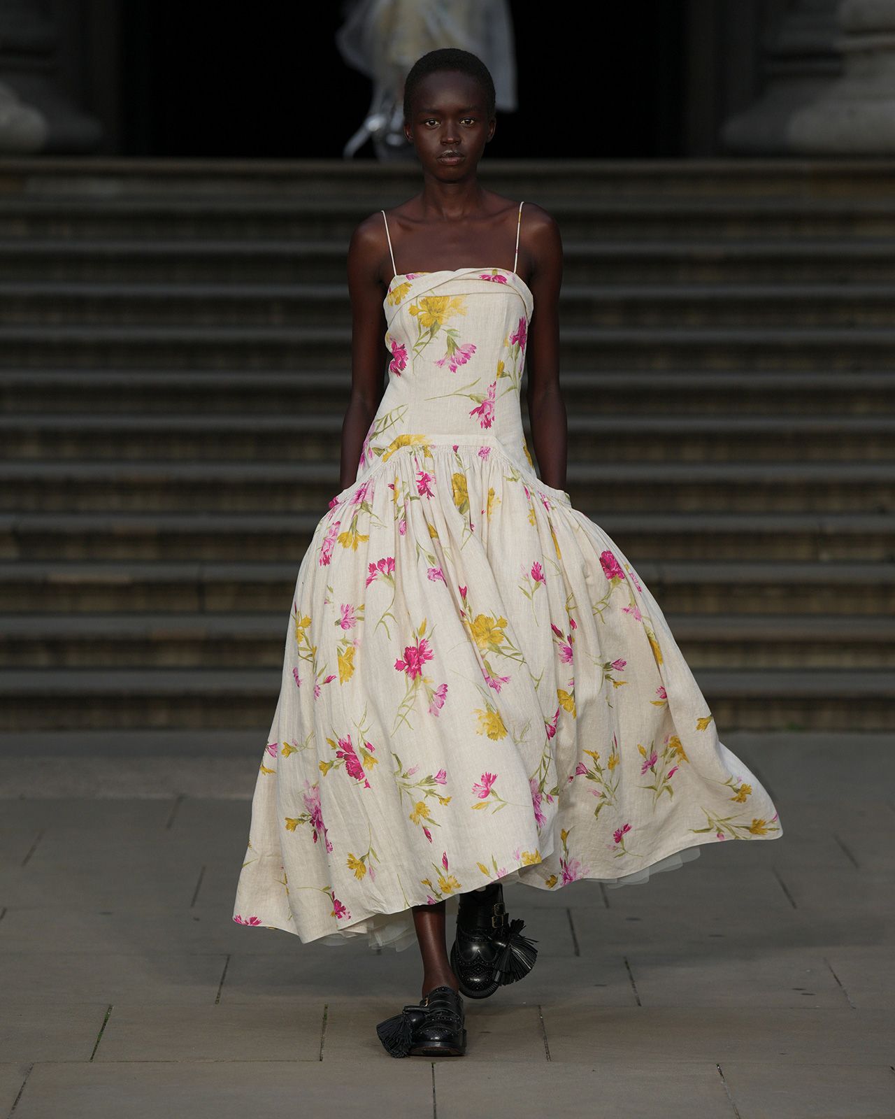ERDEM-Spring-Summer-2025---Photographed-by-Jason-Lloyd-Evans---Look-19.jpg