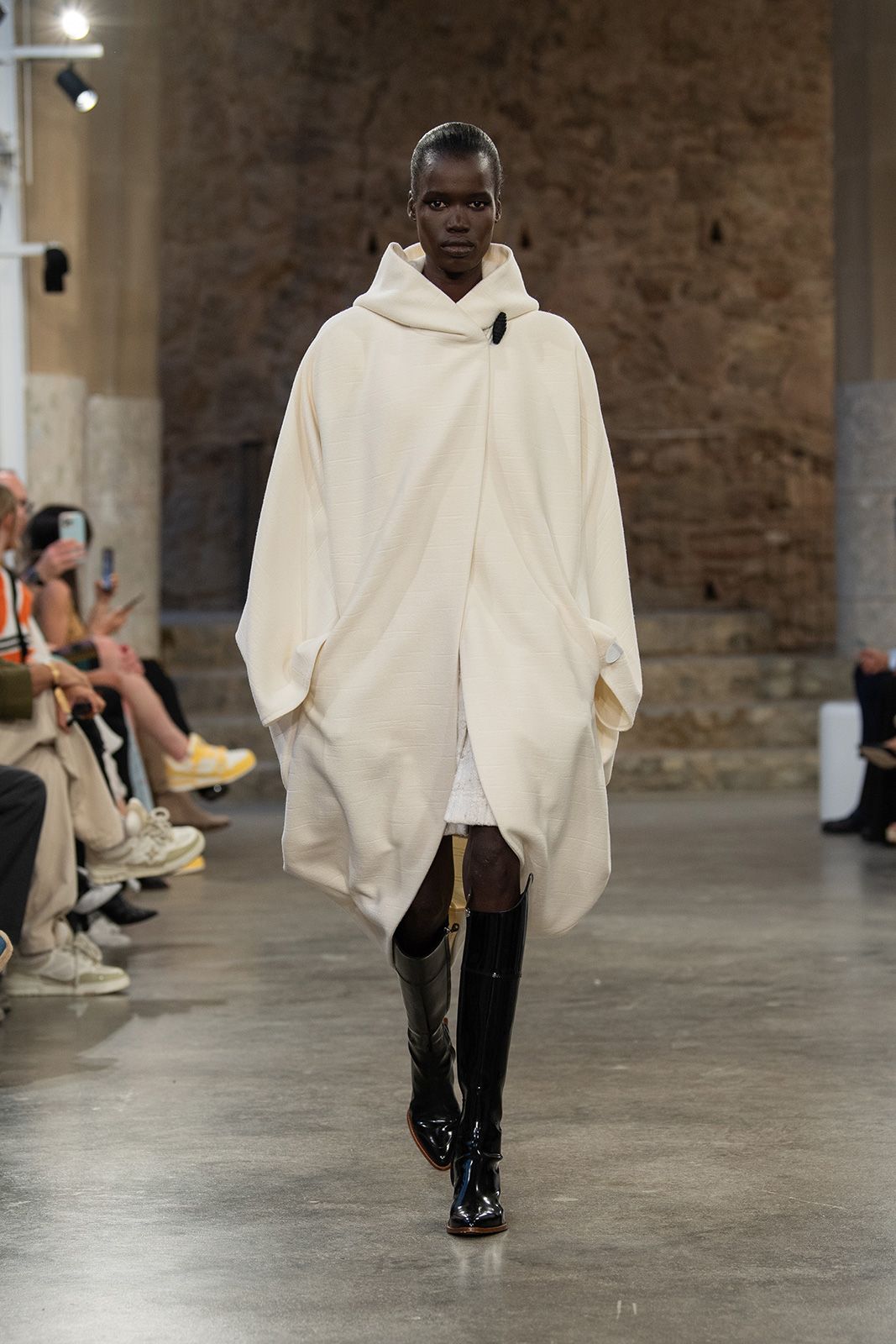 Louis-Vuitton_CR25_39.jpg