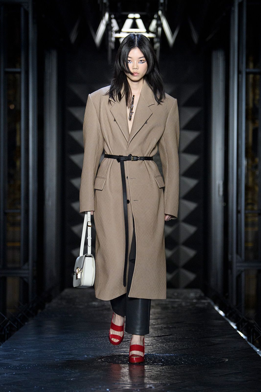 Louis Vuitton F W2324 Look 14.jpg