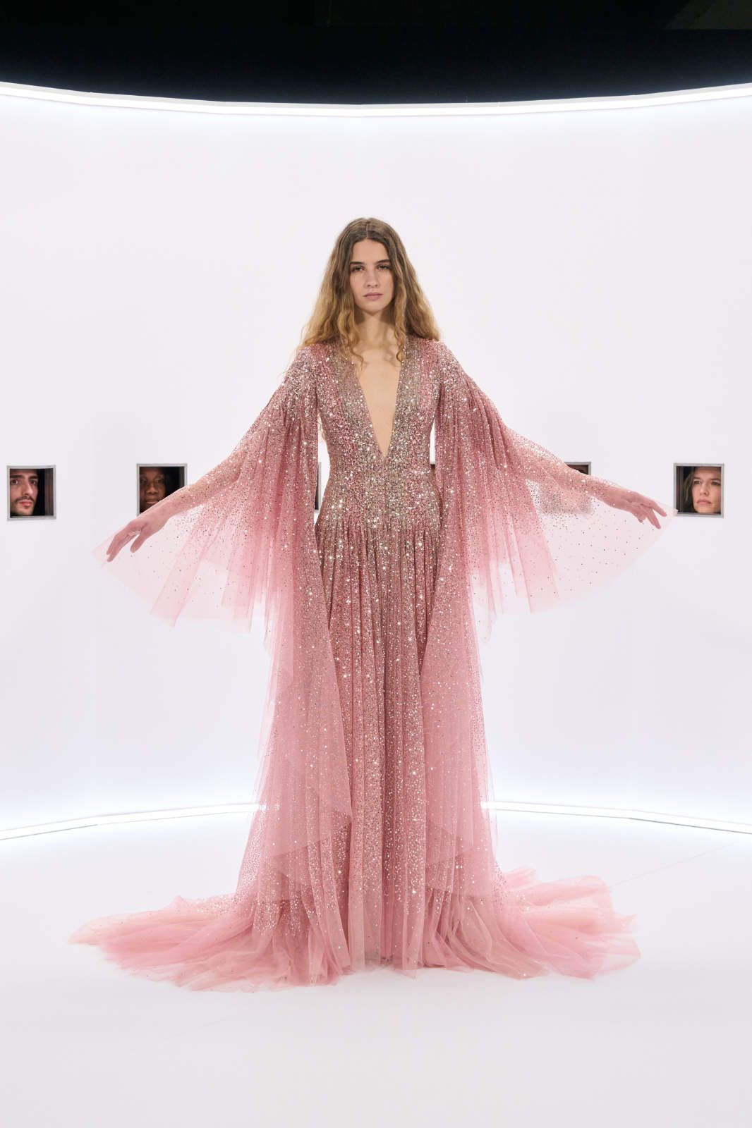 Valentino-Haute-Couture-2026_15.jpg