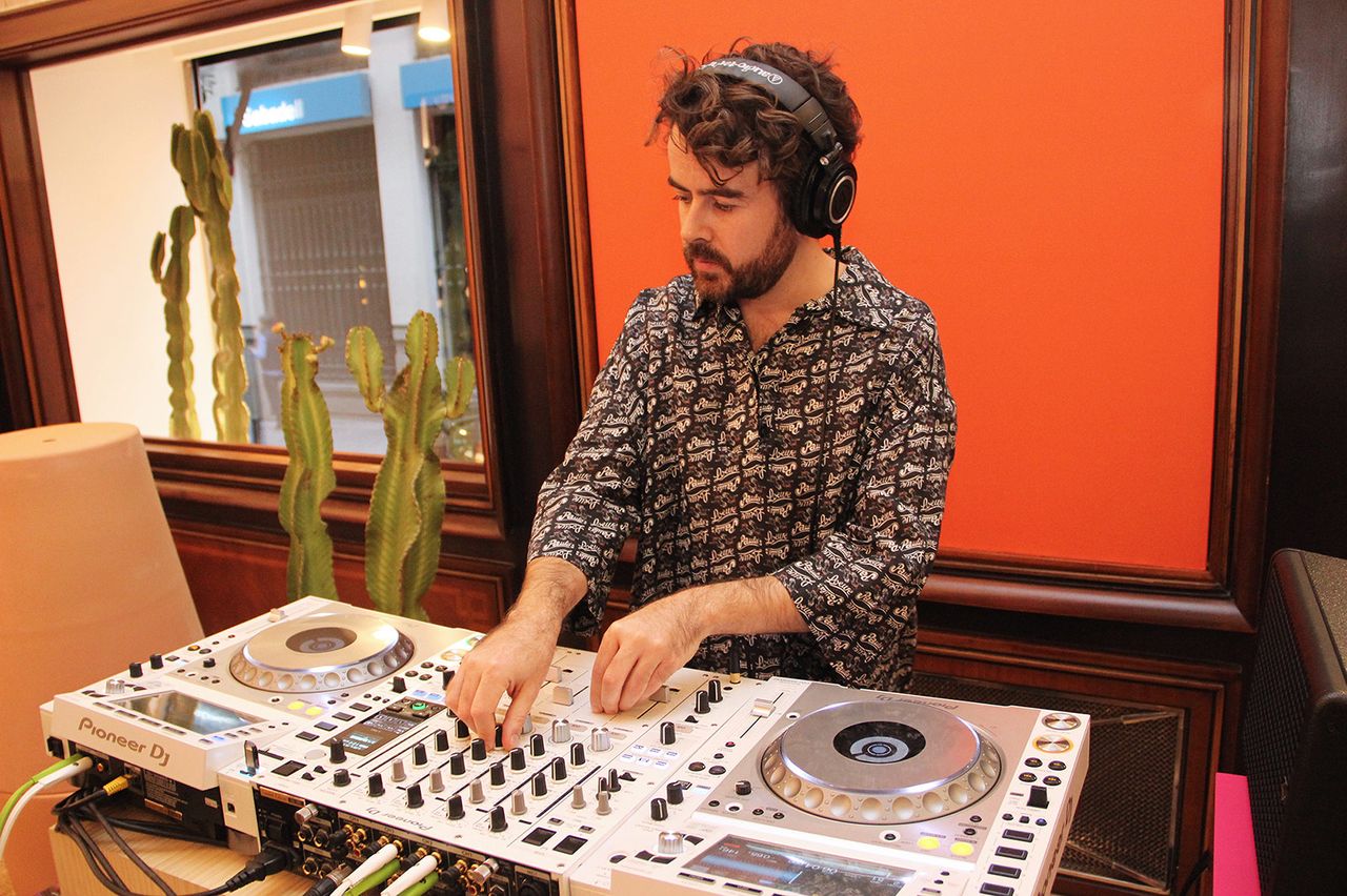 El Dj John Gomez.jpg