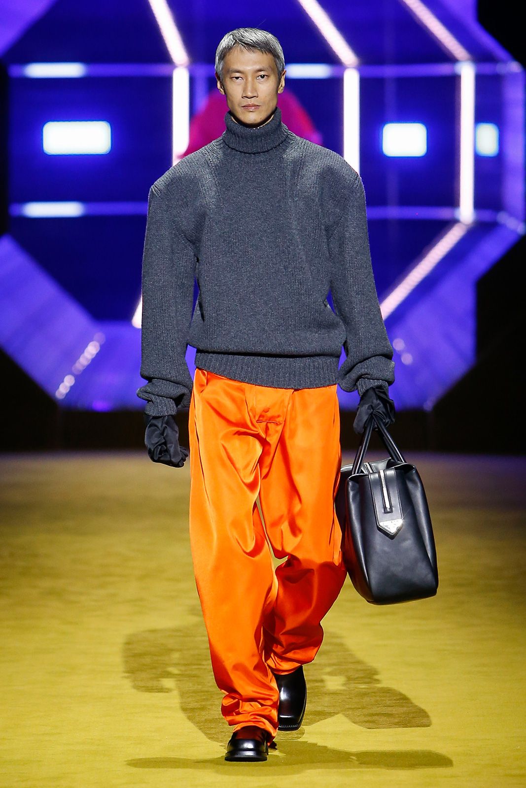 Prada Uomo F W22 Look20.jpg