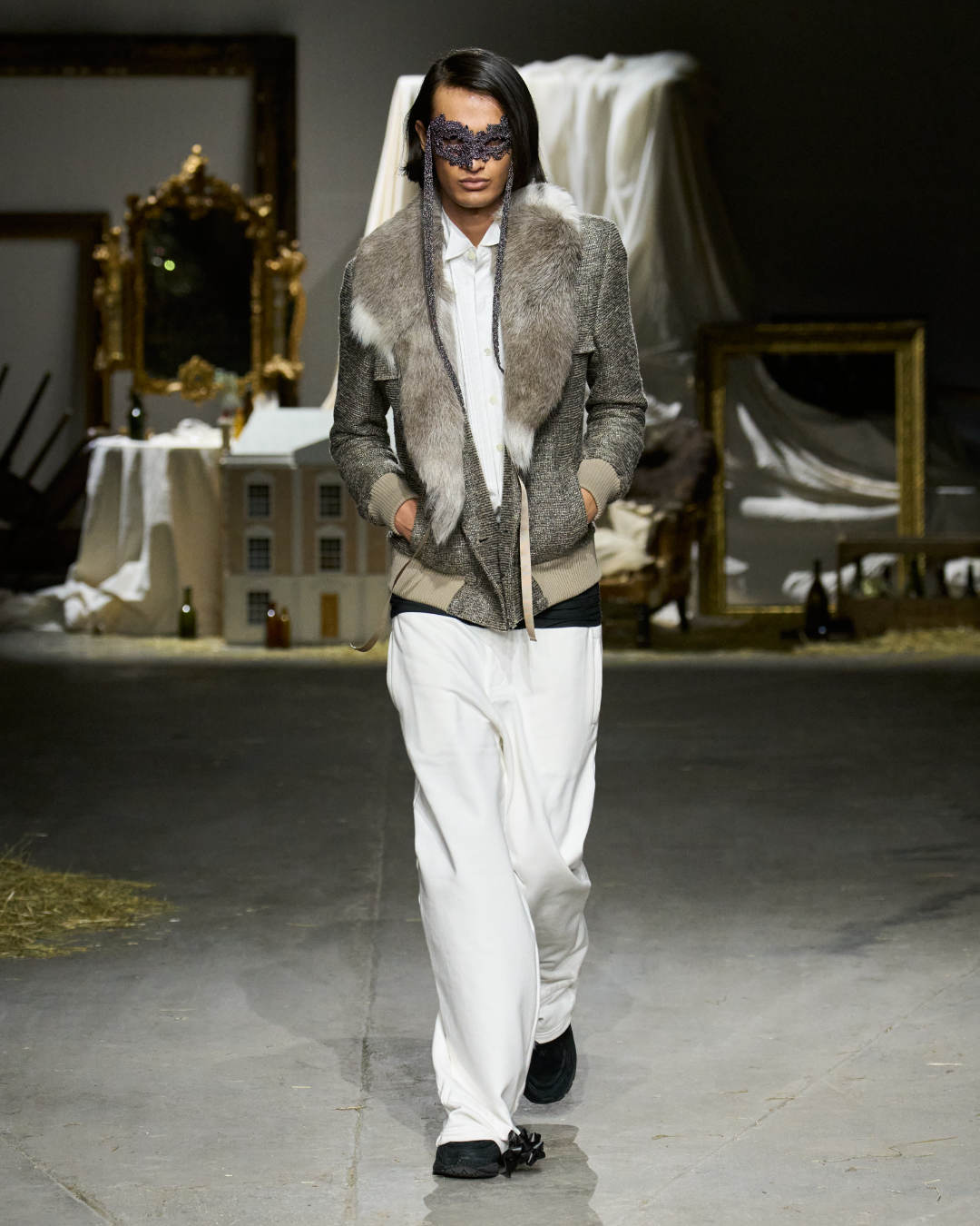 Oscar Oyuang F26 Look 06.jpg