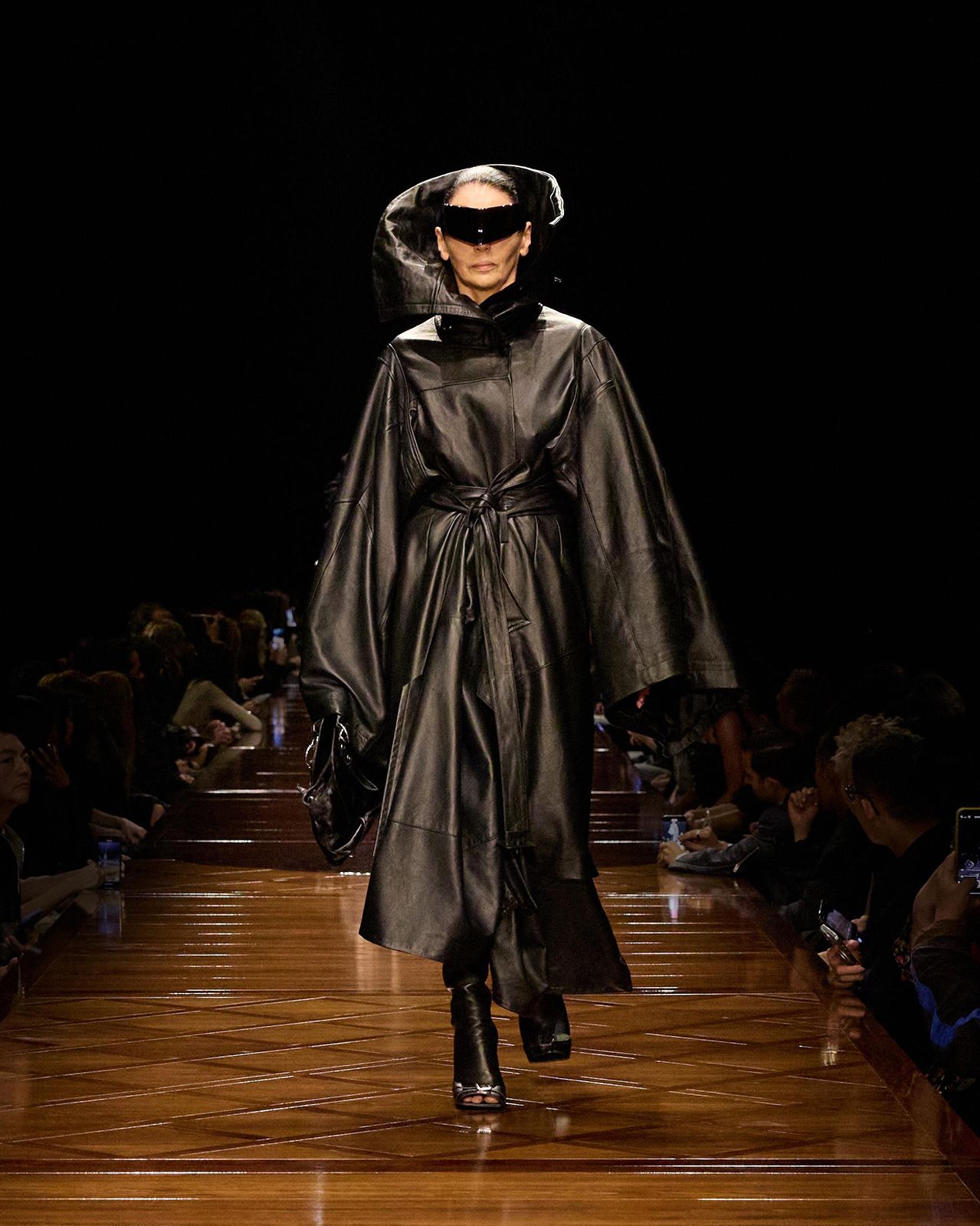 BALENCIAGA-SUMMER-25-LOOK-40_MARJAN.jpg