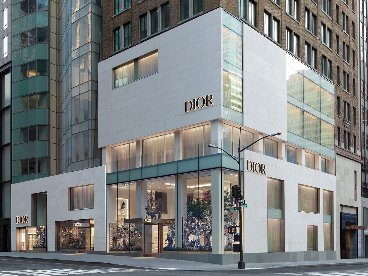 HOUSE-OF-DIOR-NY---EMPTY-SPACES--JONATHAN-TAYLOR-1.jpg
