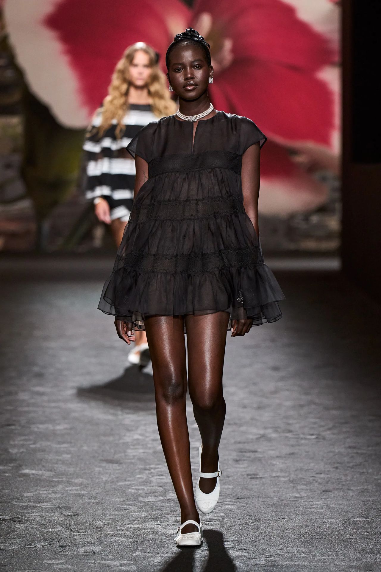 00056-chanel-spring-2024-ready-to-wear-credit-gorunway.jpg.webp