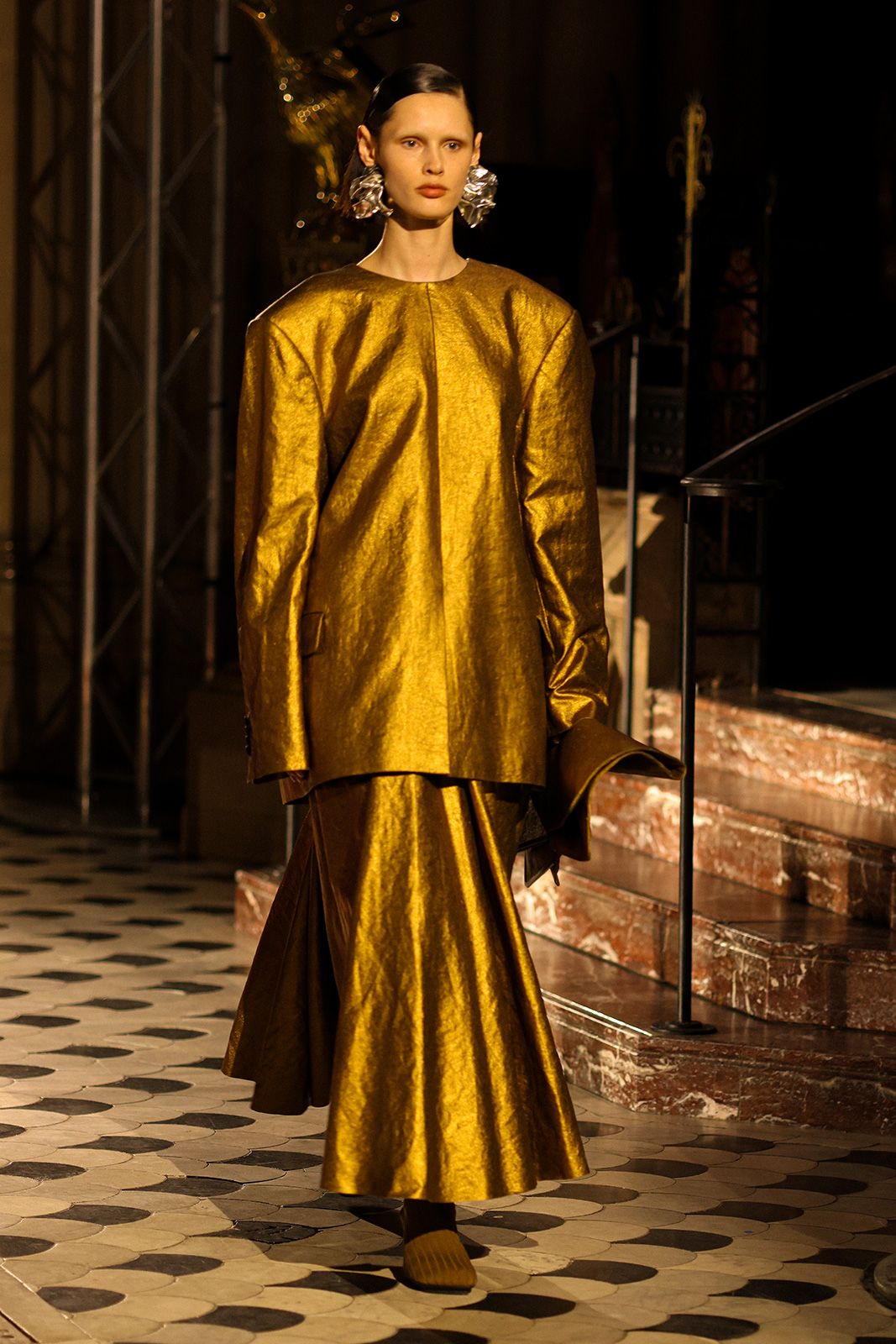 uma-wang-fw024-show-01.jpg