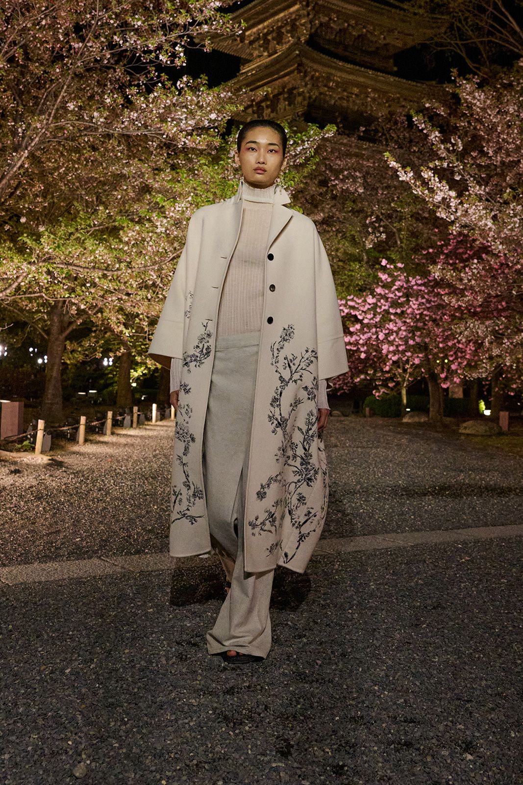 DIOR_W_RTW_FALL25_KYOTO_LOOK_28.jpg