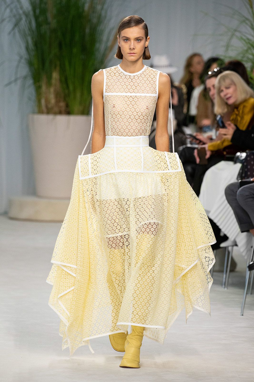 Loewe Women S S20 Look 3.jpg