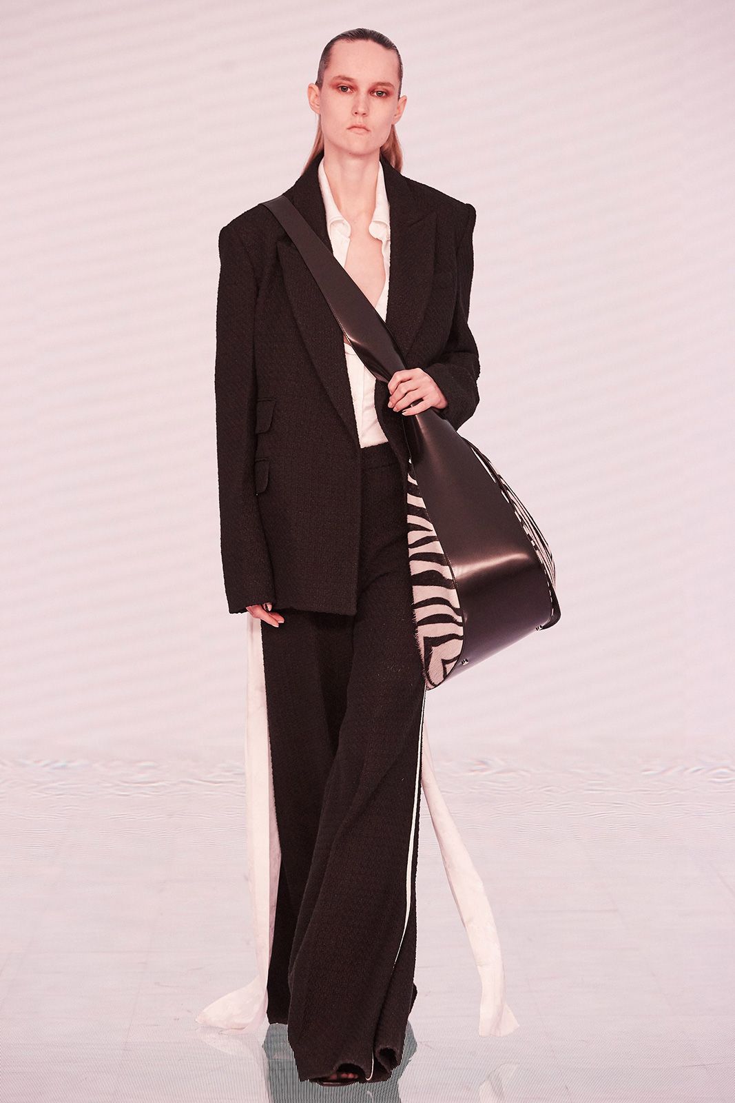 Peter Do Fall 22 Rtw New York Credit Greg Kessler Brand 17.jpg