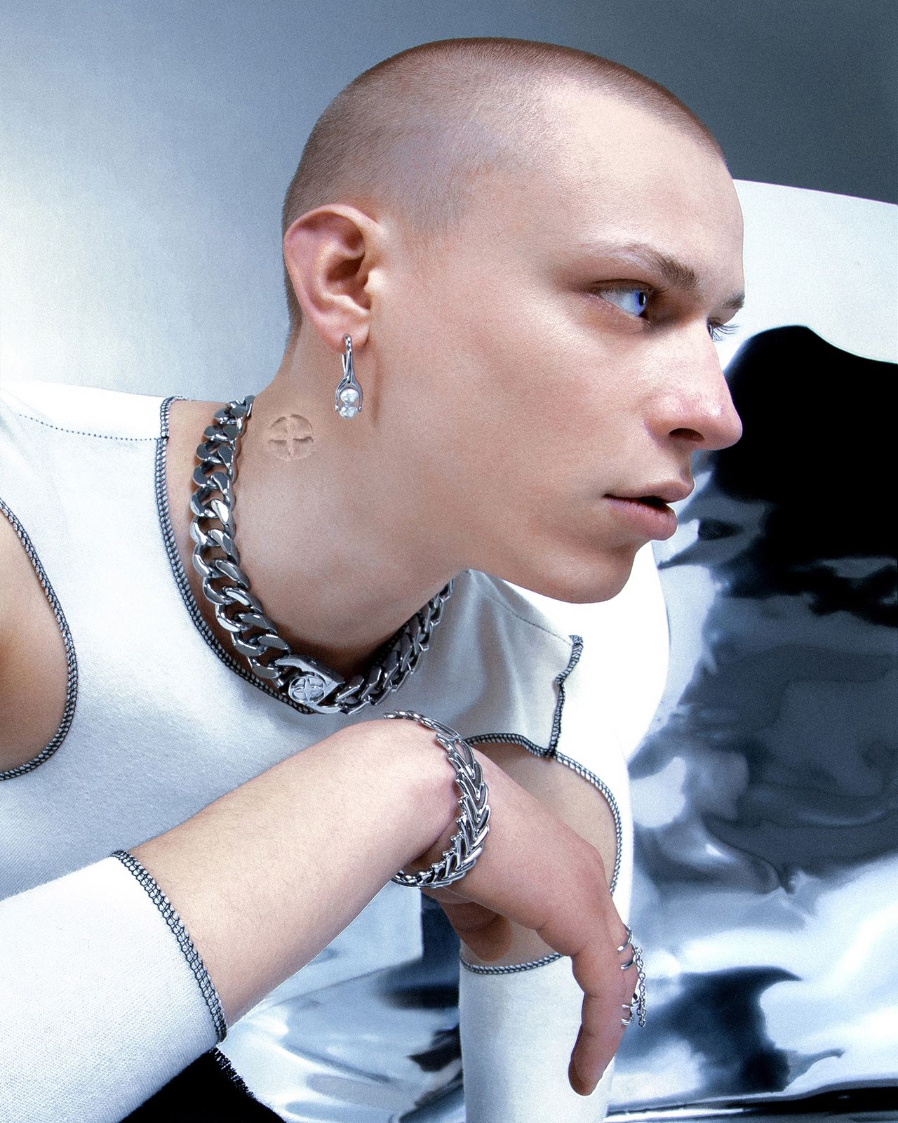 Vitaly S S22 Metalmagazine 3.jpg