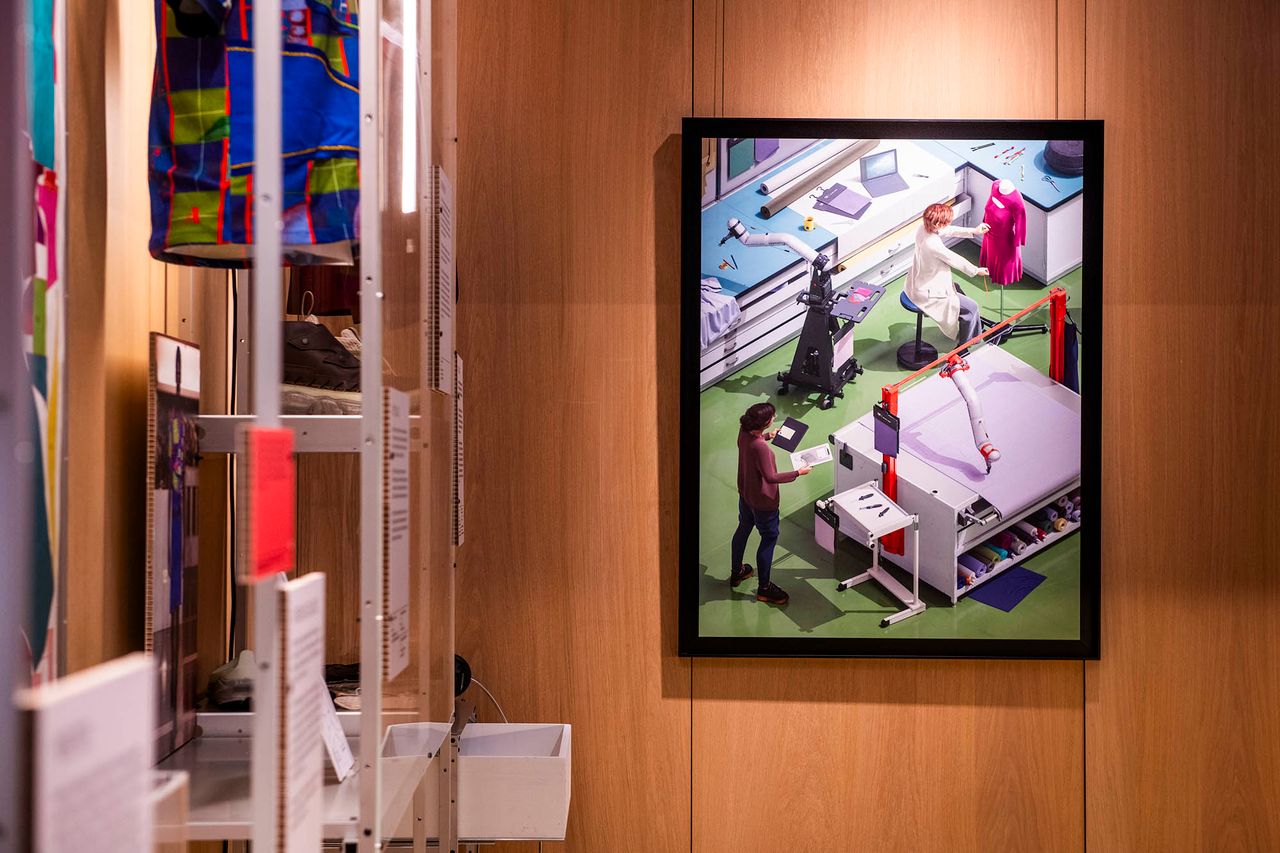 TomorrowsWardrobe_DesignMuseum_AaronParsons1_highres_22.jpg