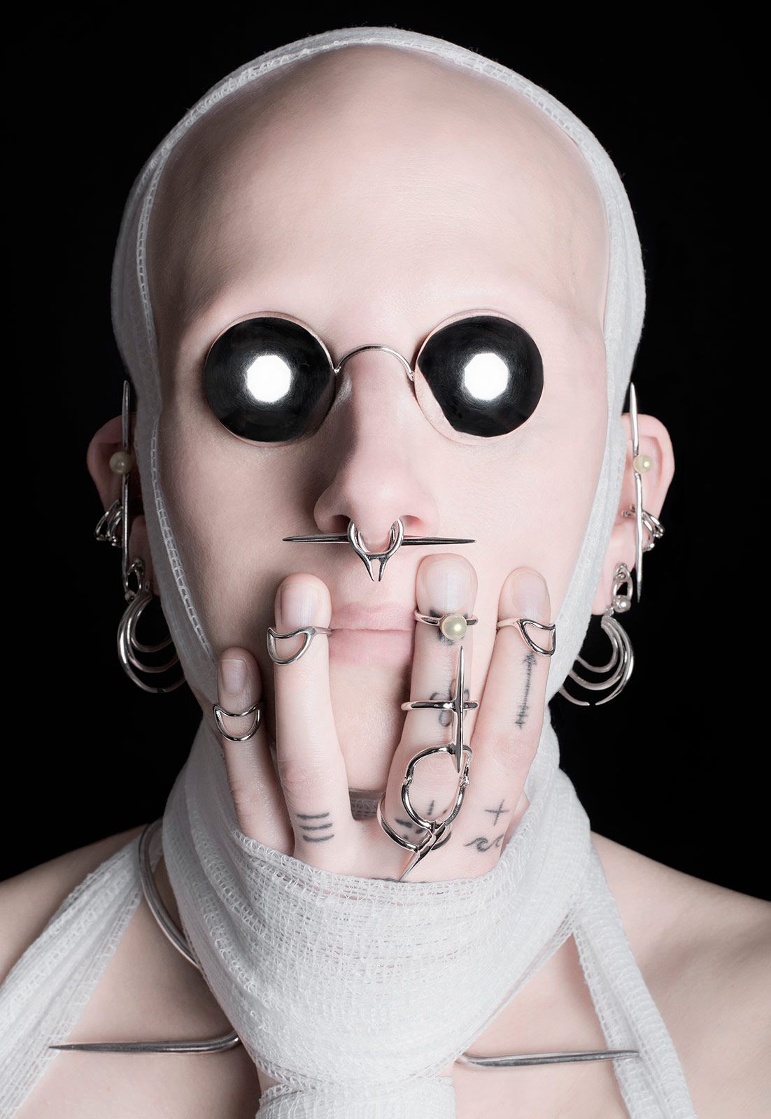 Chrishabanajewelry Metalmagazine 8.jpg