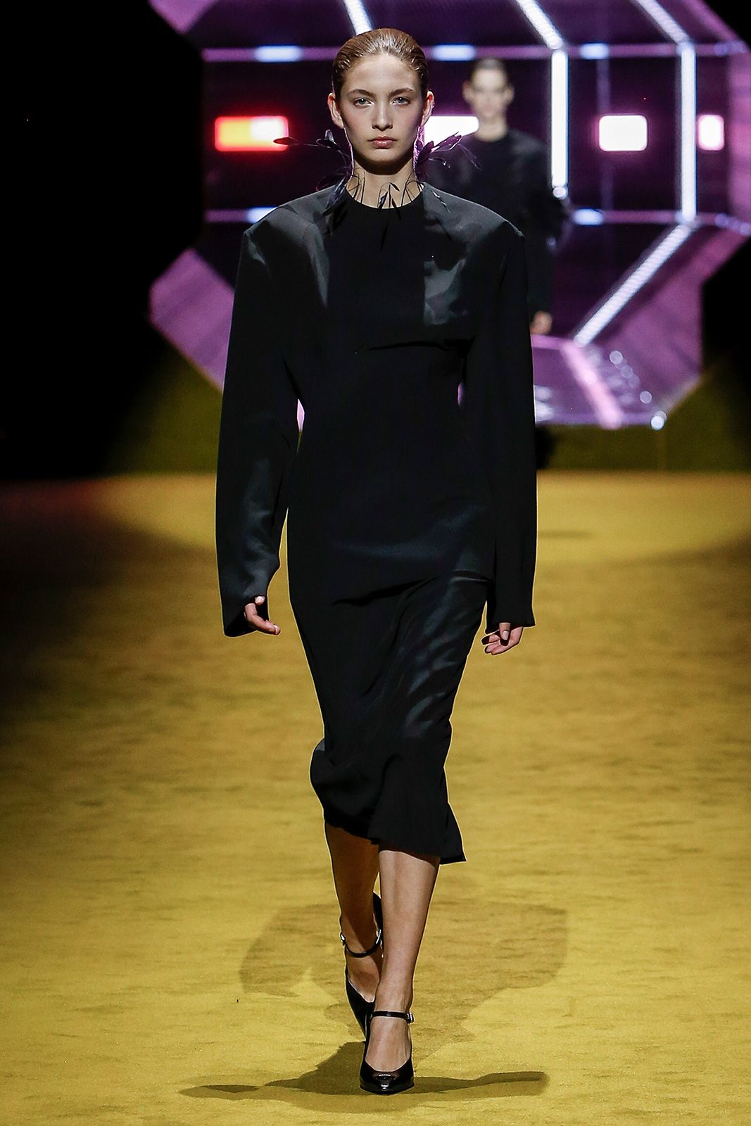 49 Prada Donna F W22.jpg
