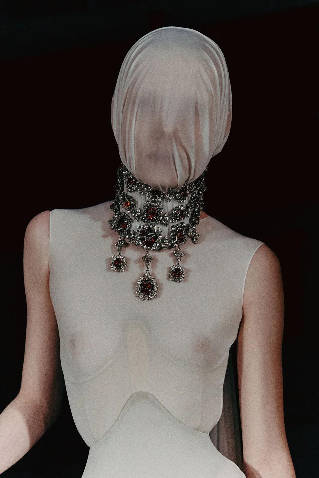 metal-mm-04.webp