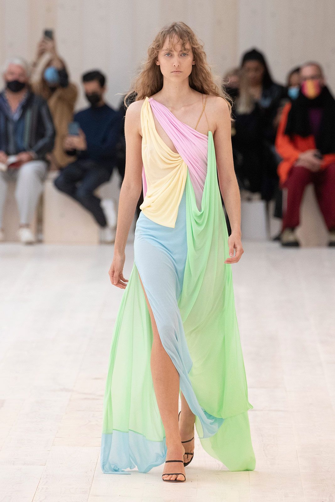 Loewe S S22 Metalmagazine 30.jpg