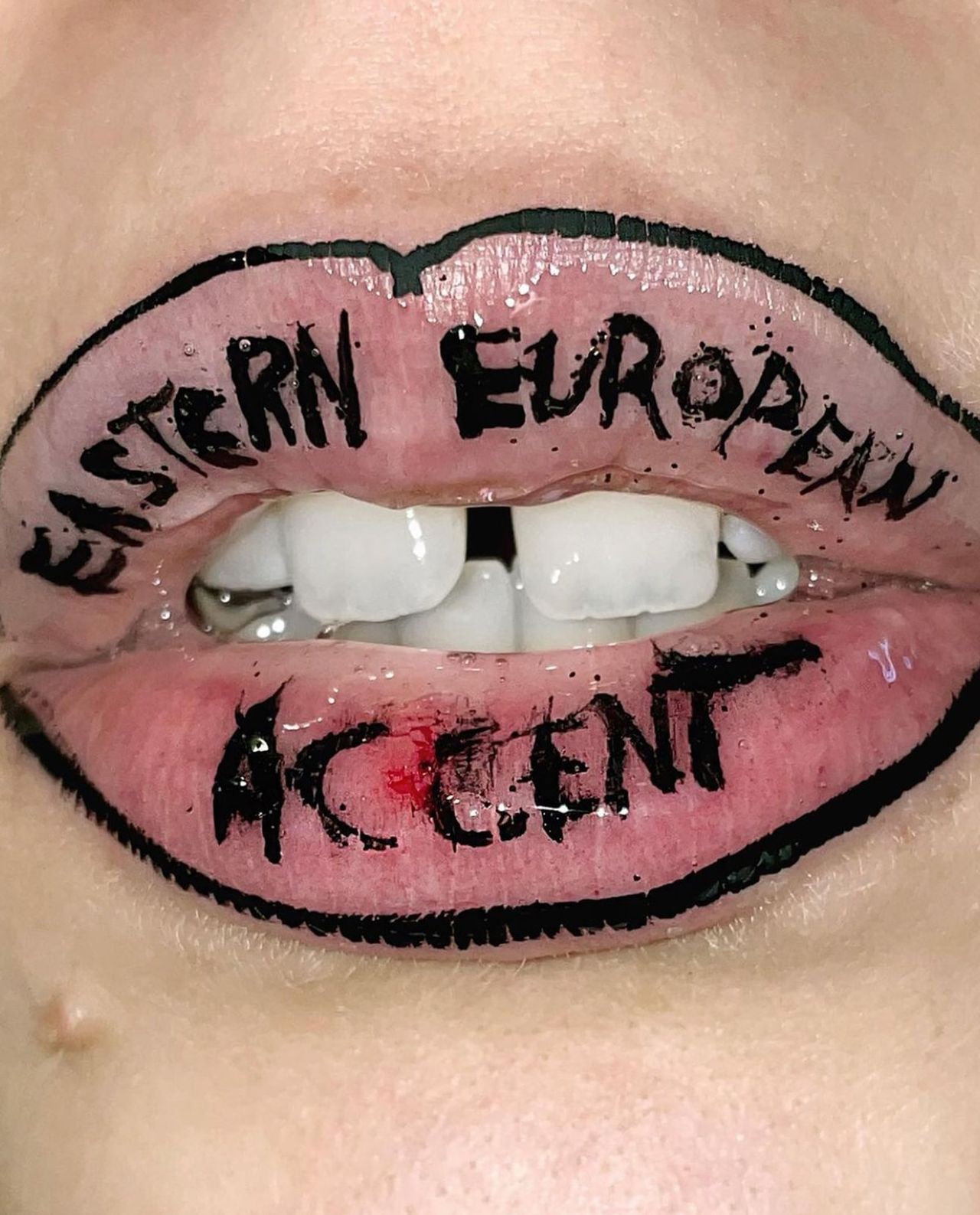 Eszter Magyar Metalmagazine7.jpg