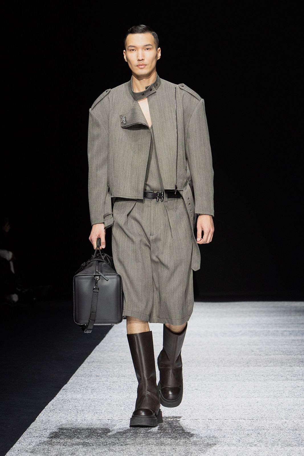EMPORIO-ARMANI-MENSWEAR-FW2425-6.jpg