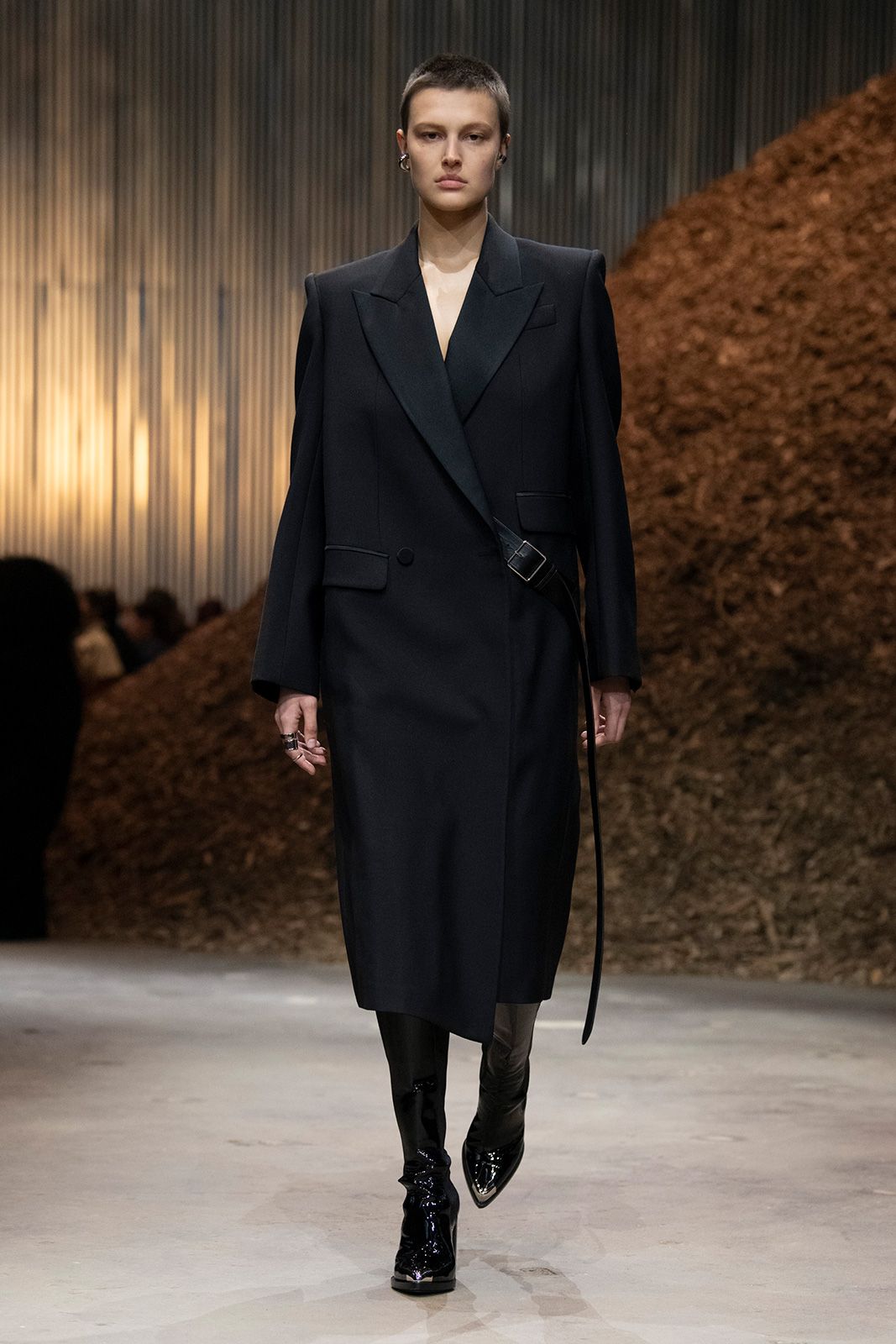 Alexander Mc Queen Fw 2022 Metalmagazine 2.jpg