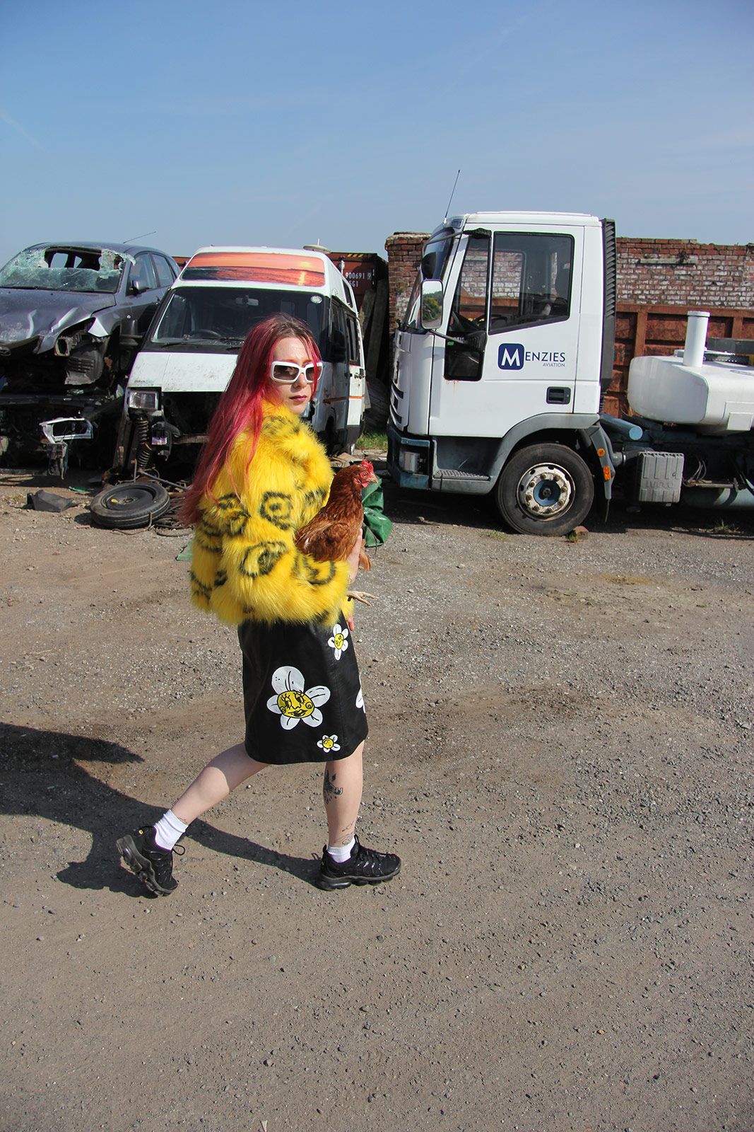 Donk Wear Metalmagazine 13.jpg