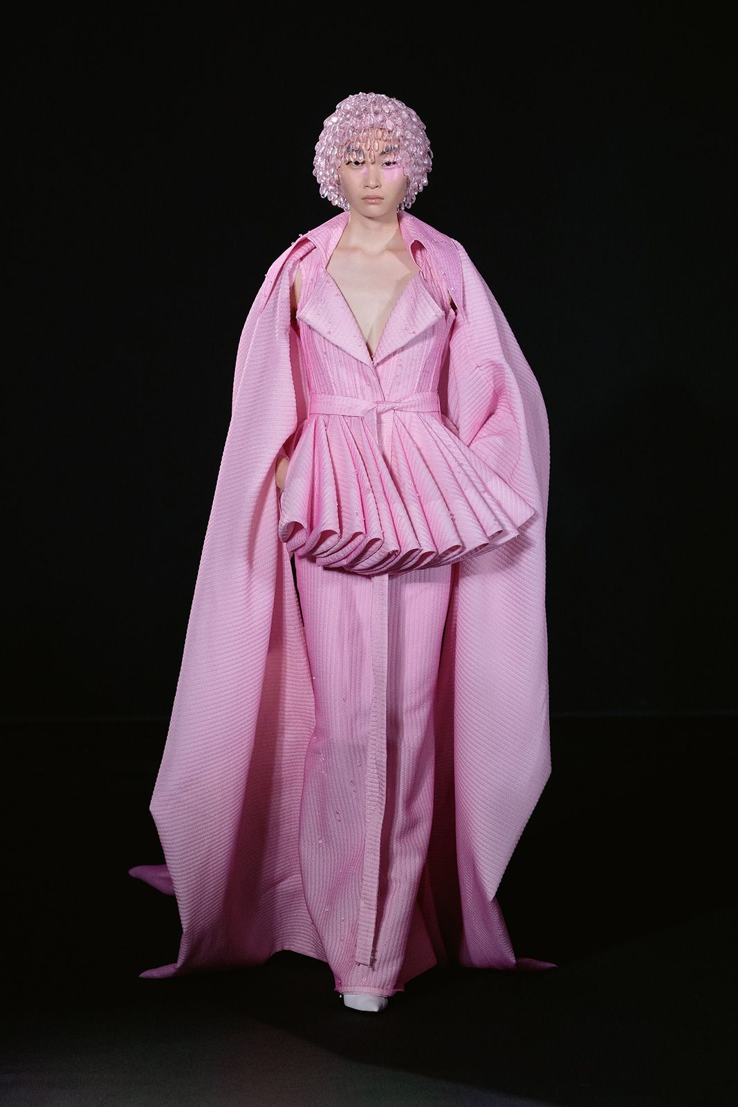 Robert Wun Ss23 22.jpg