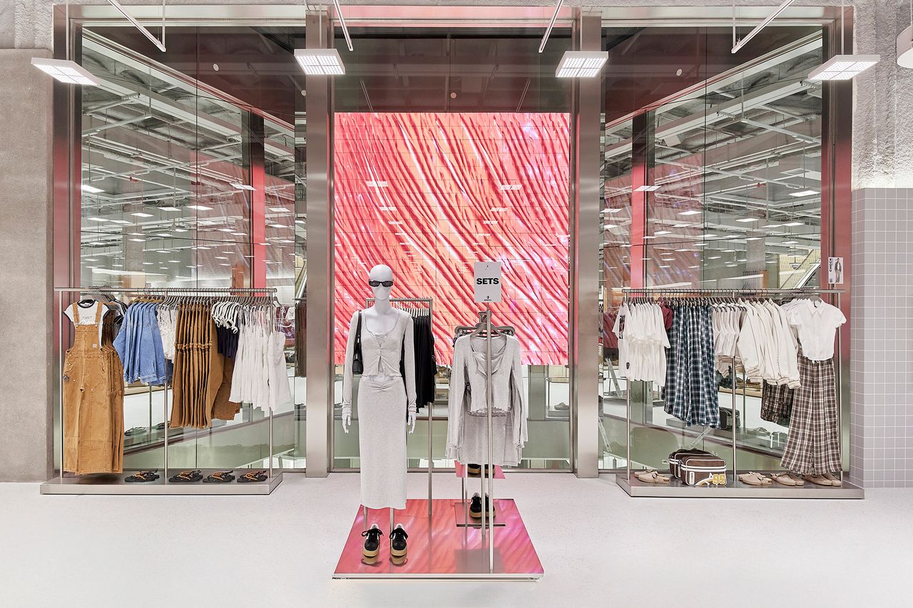 2024_07_31_BERSHKA_bcn_00673.jpg