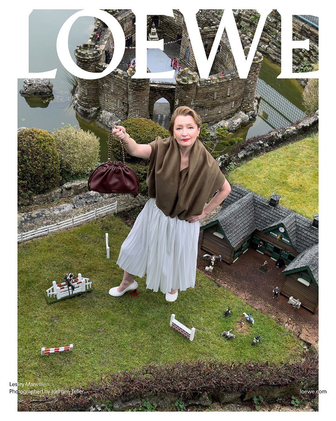 LOEWE_FW24_8.jpg