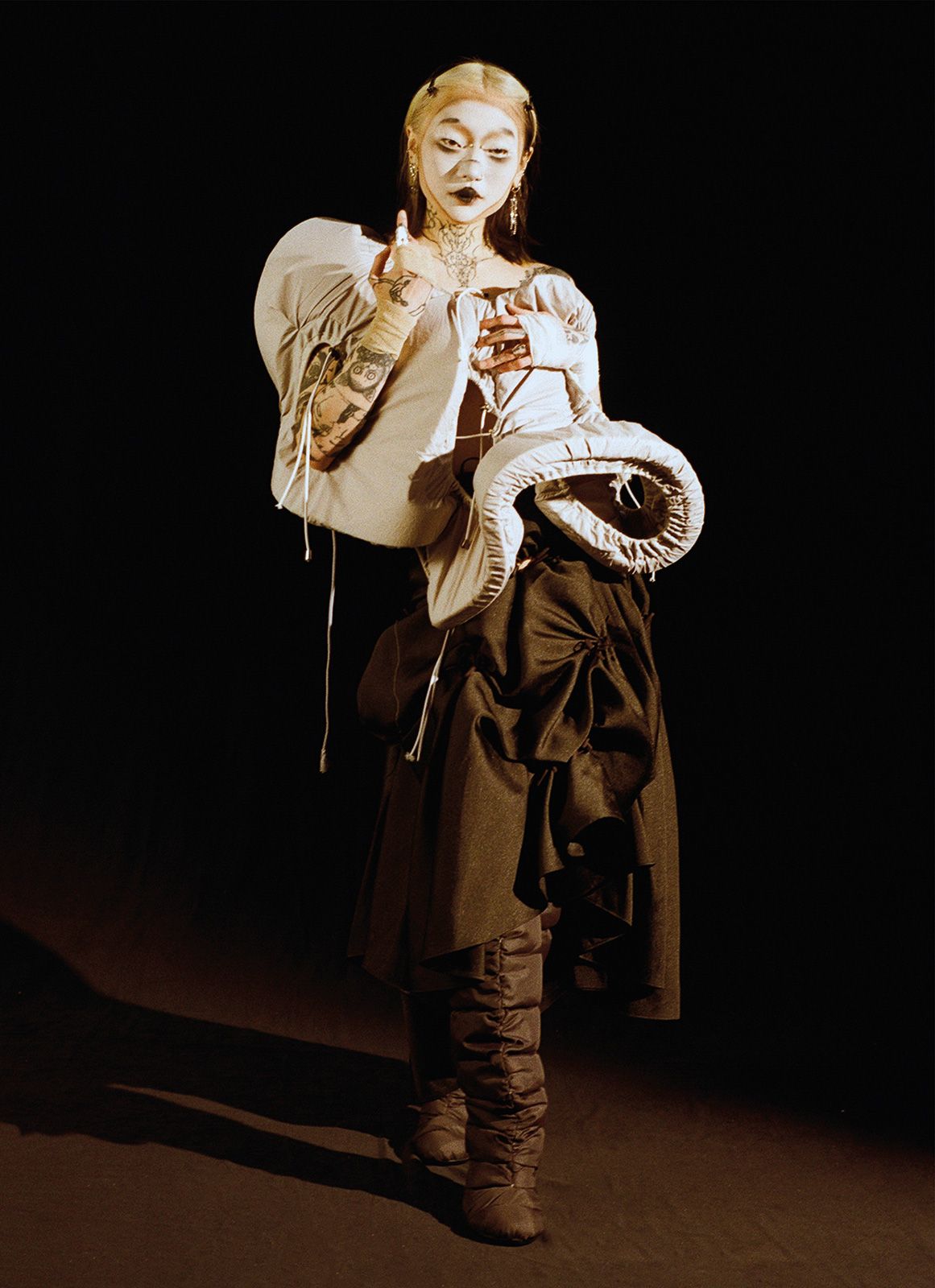 Yeule Metalmagazine 7.jpg