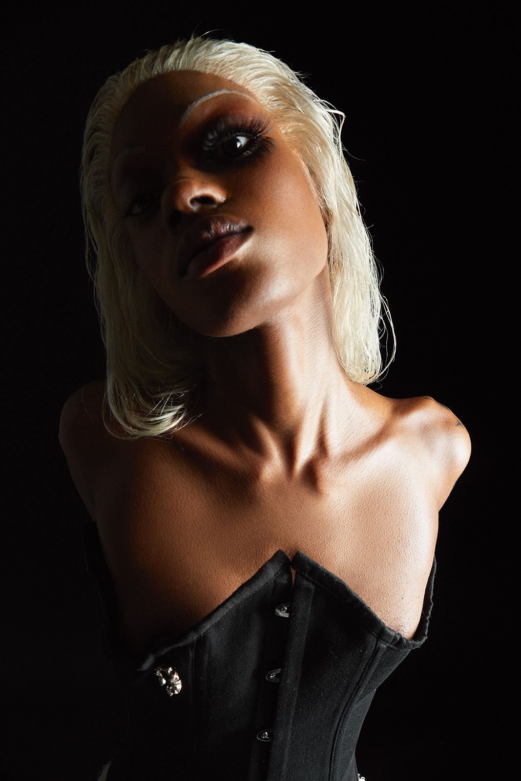 Tweaks Metalmagazine 1.jpg