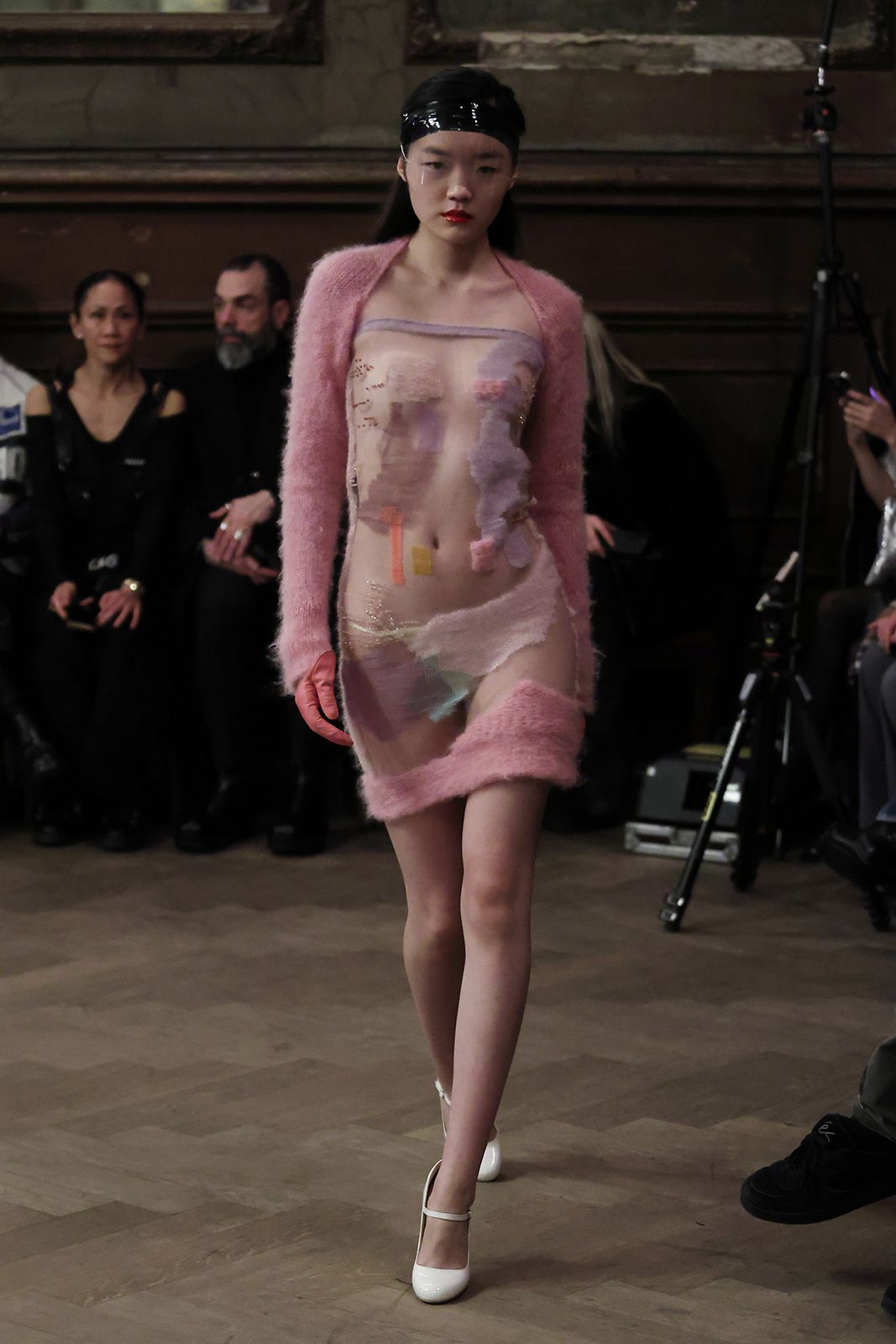 LOU_DE_BÈTOLY_AW25_Look13_Press_by_Boris-Marberg_for_BFW.jpg