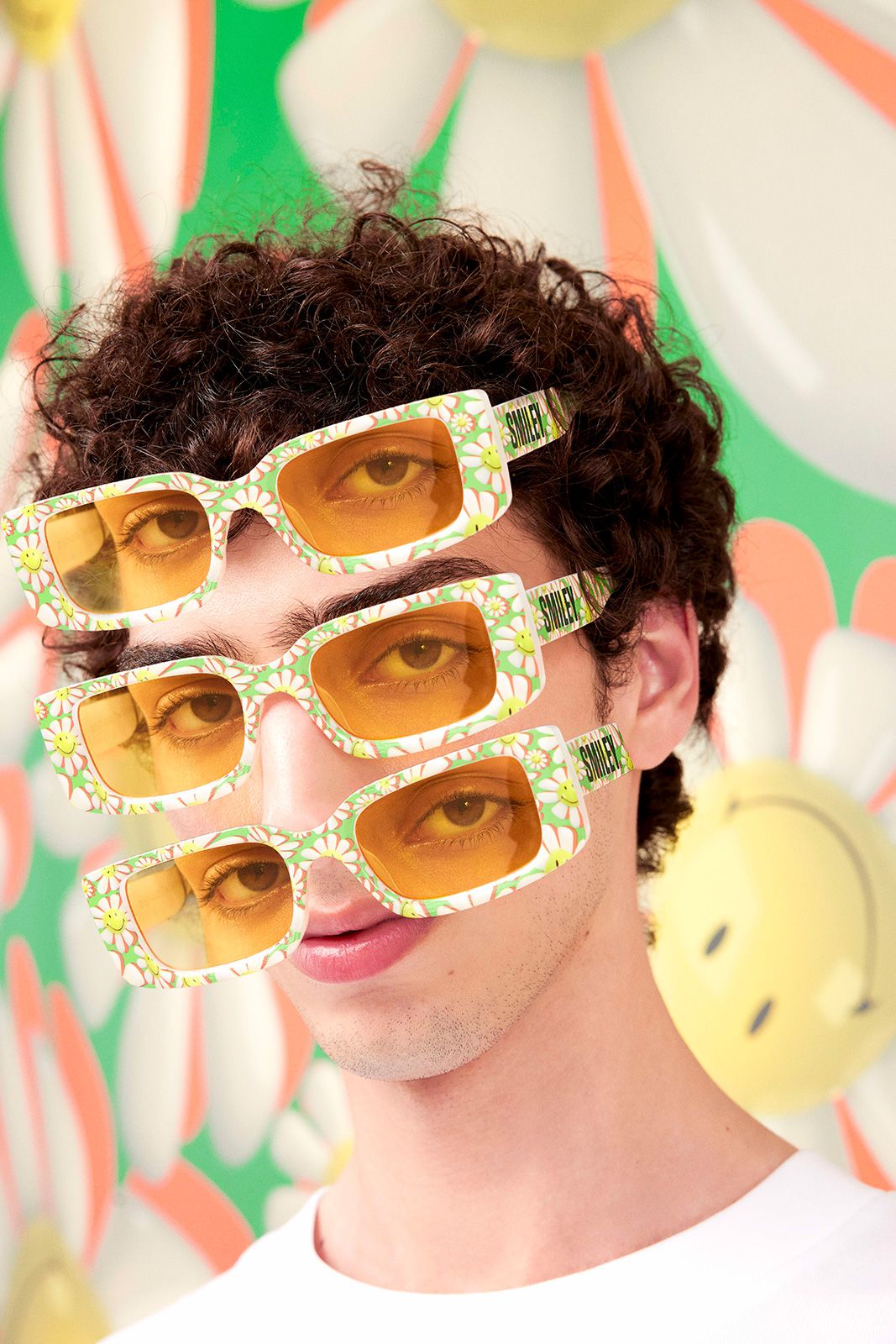 Bershka Teams up With Smiley 10.jpg