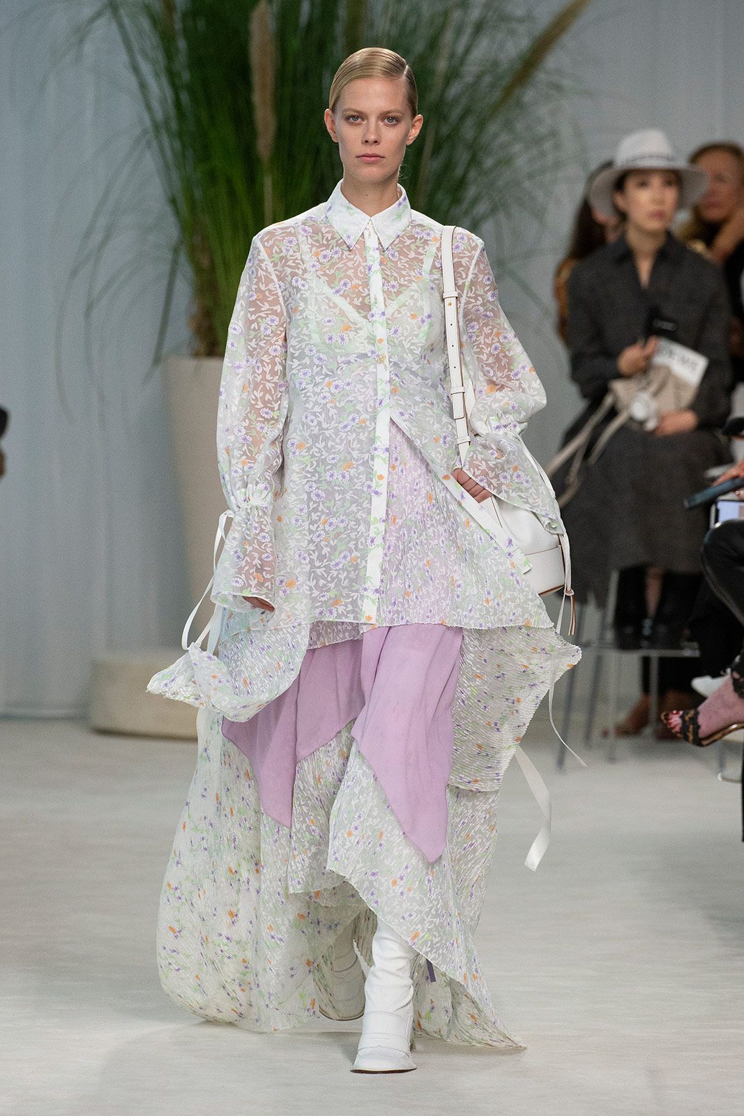 Loewe Women S S20 Look 18.jpg