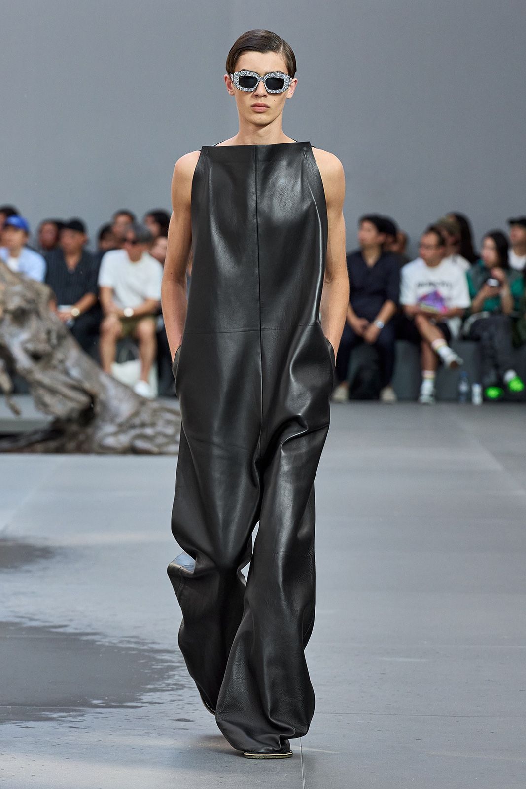 Loewe S S 2024 48.jpg